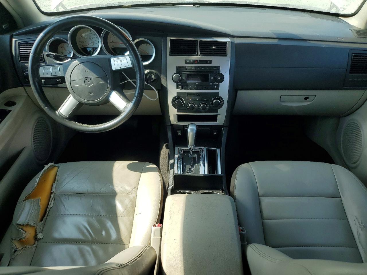 2006 Dodge Magnum R/t White vin: 2D4GV57286H516683