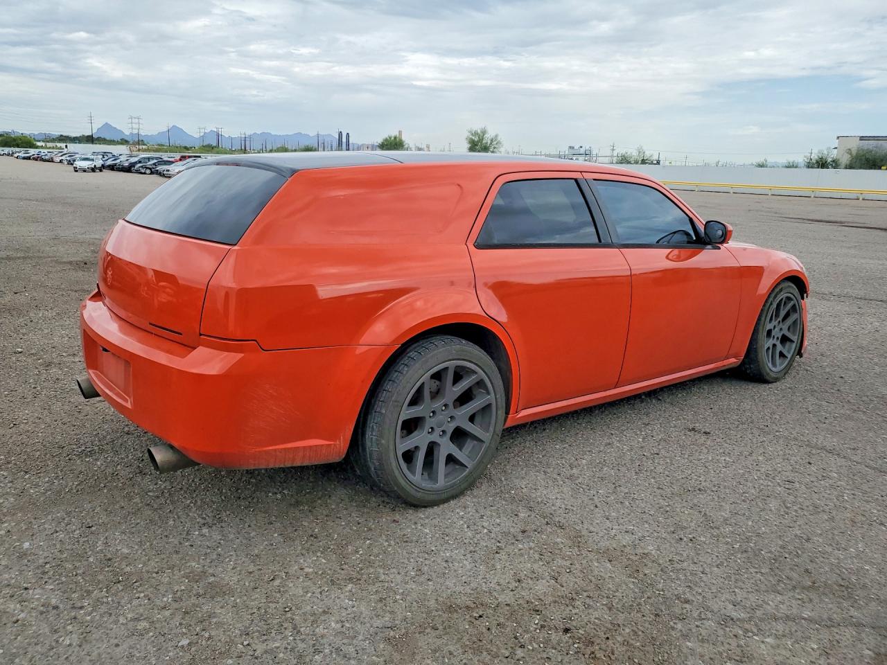 2006 Dodge Magnum R/t Orange vin: 2D4GV57296H280173