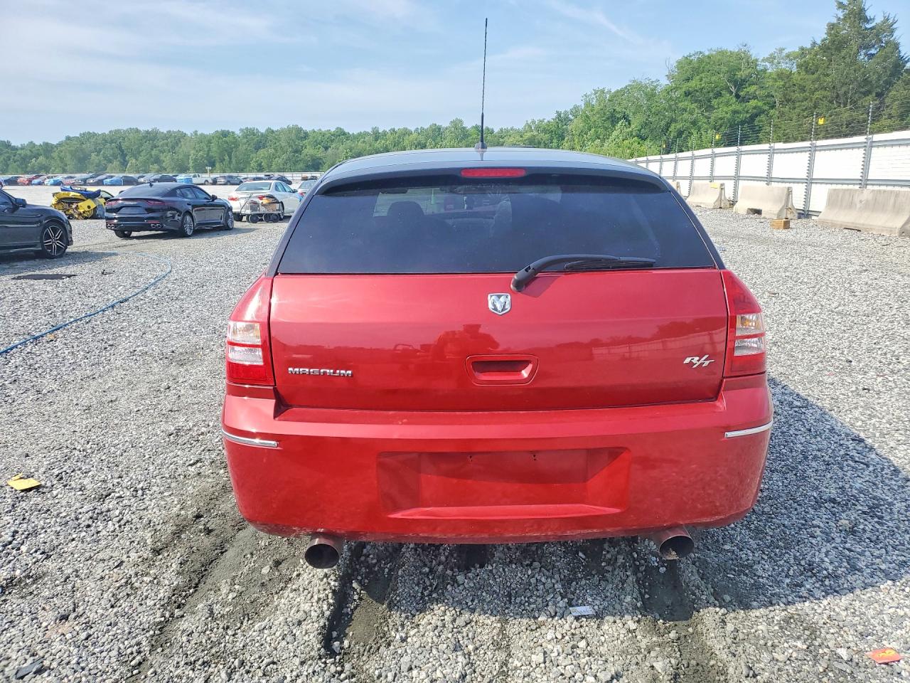 2008 Dodge Magnum R/t Red vin: 2D4GV572X8H119379