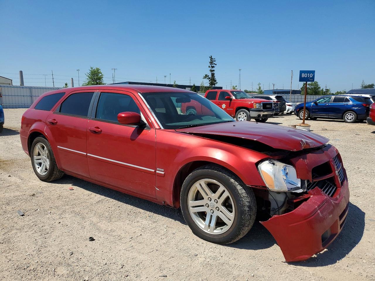 2005 Dodge Magnum R/t Red vin: 2D4GV582X5H654416