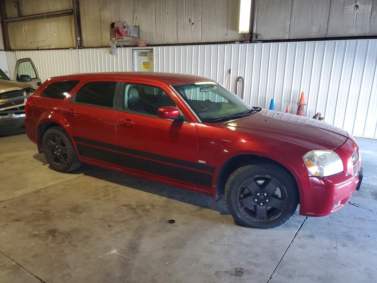 2005 Dodge Magnum R/t Burgundy vin: 2D4GZ58255H688428