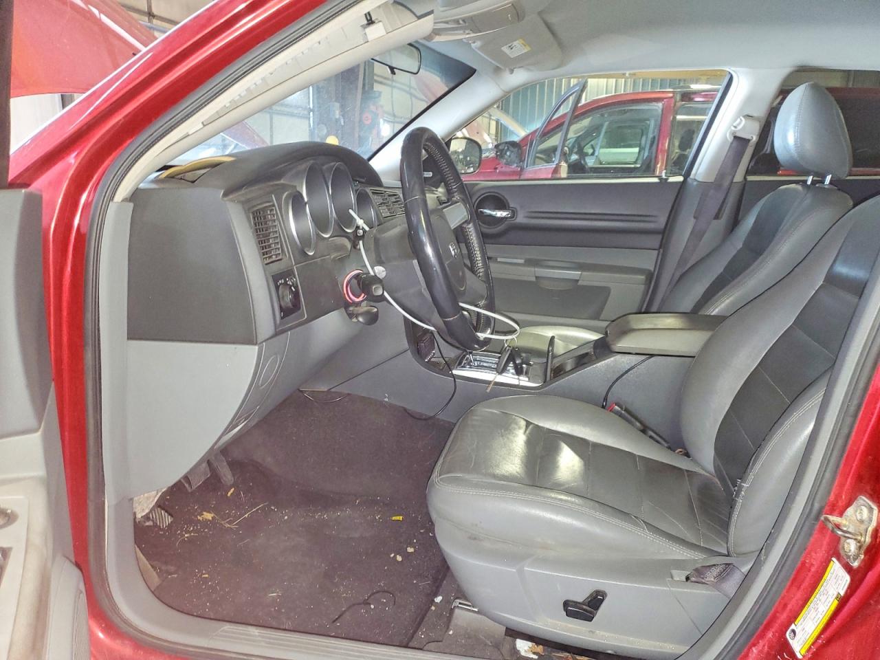 2005 Dodge Magnum R/t Burgundy vin: 2D4GZ58255H688428