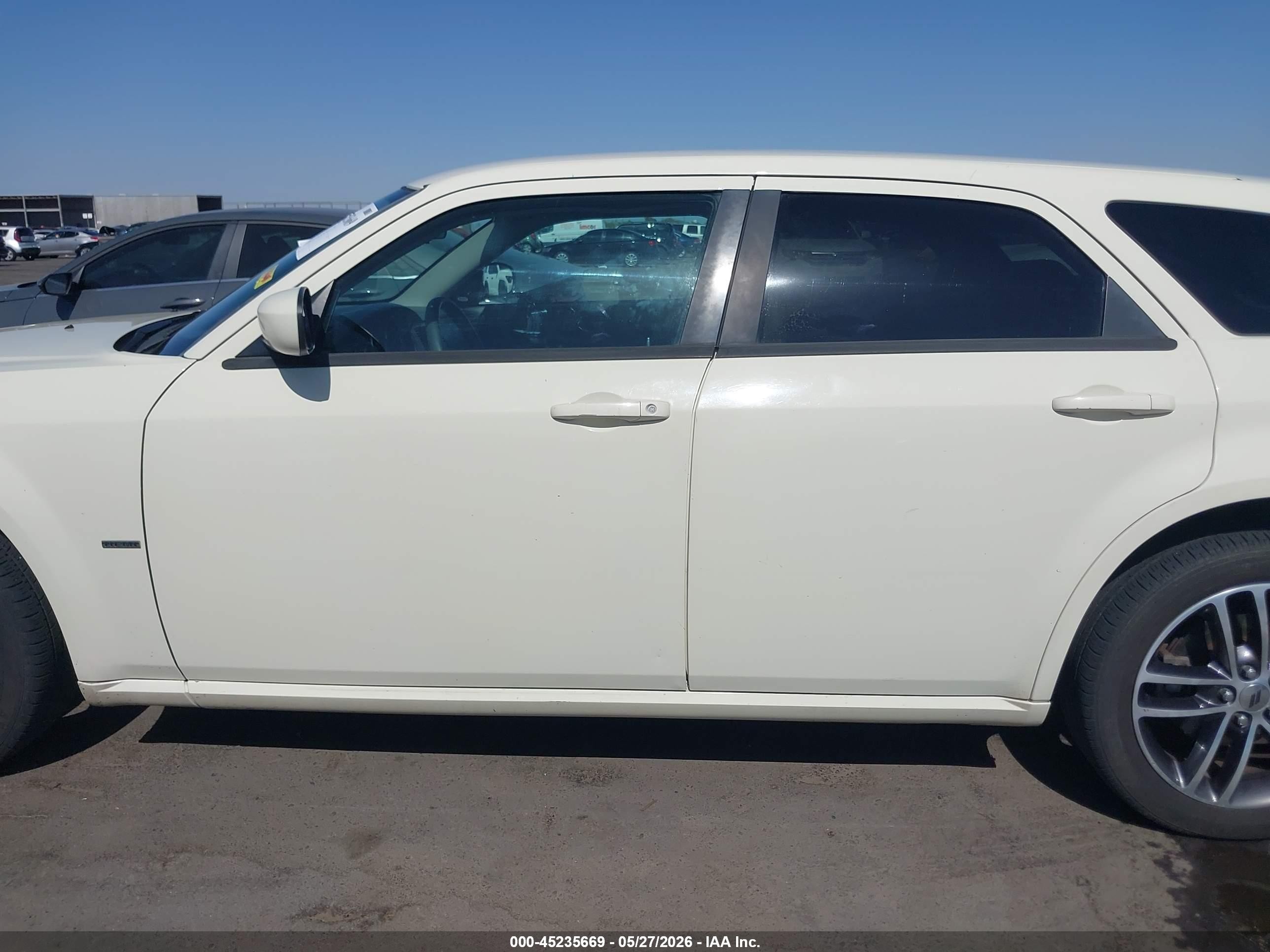 2005 Dodge Magnum Rt White vin: 2D4GZ58285H551127