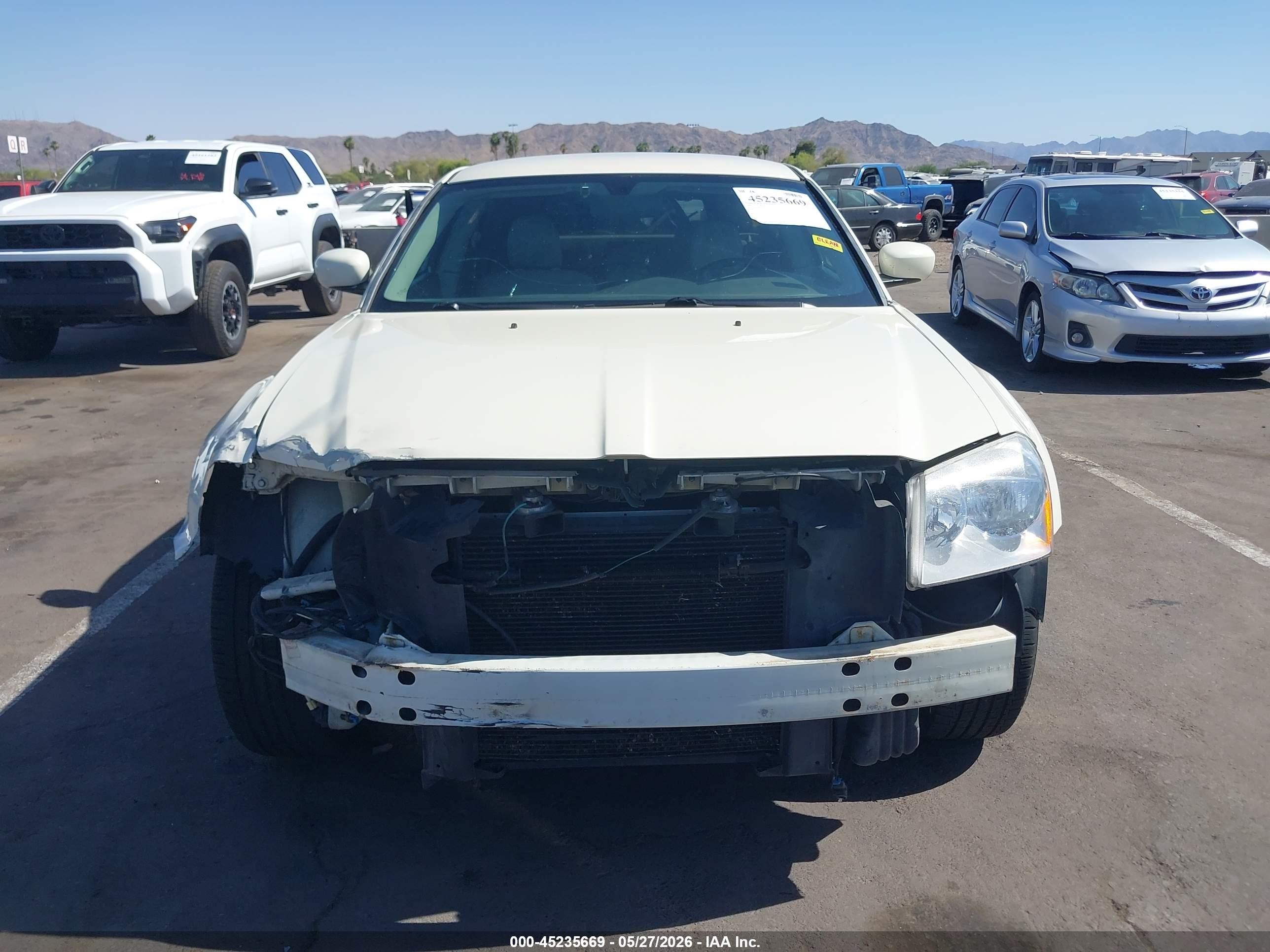 2005 Dodge Magnum Rt White vin: 2D4GZ58285H551127