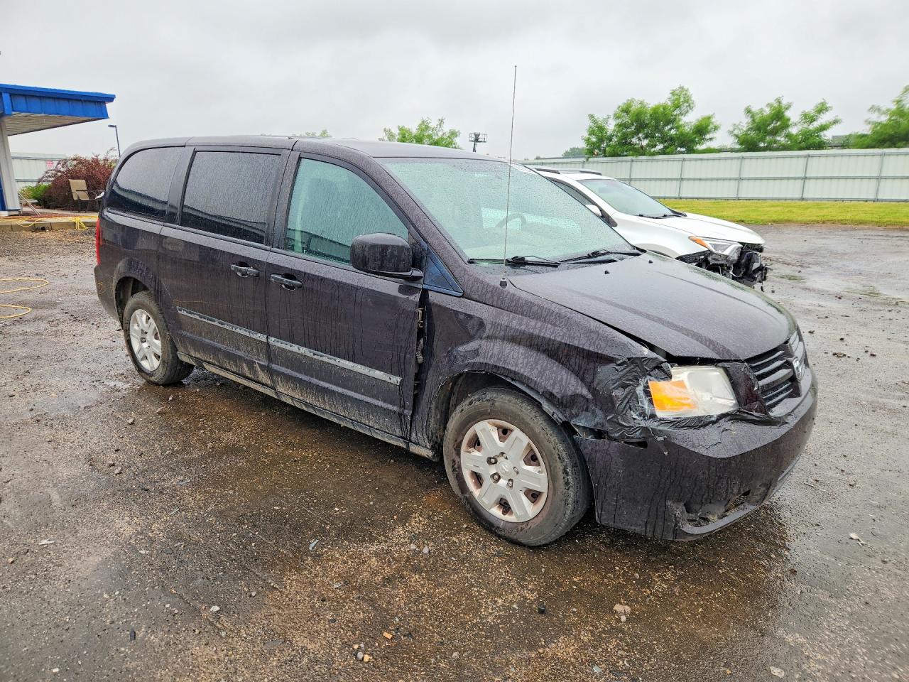 2010 Dodge Grand Caravan C Purple vin: 2D4RN1AE9AR348821