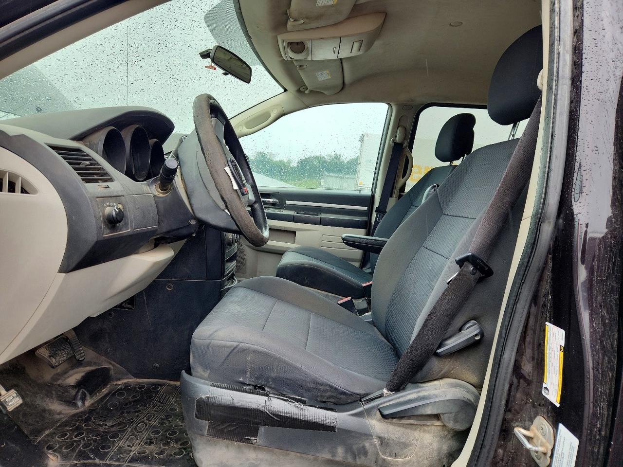 2010 Dodge Grand Caravan C Purple vin: 2D4RN1AE9AR348821