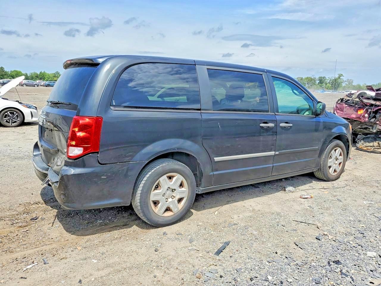 2011 Dodge Caravan Black vin: 2D4RN1AG2BR740087