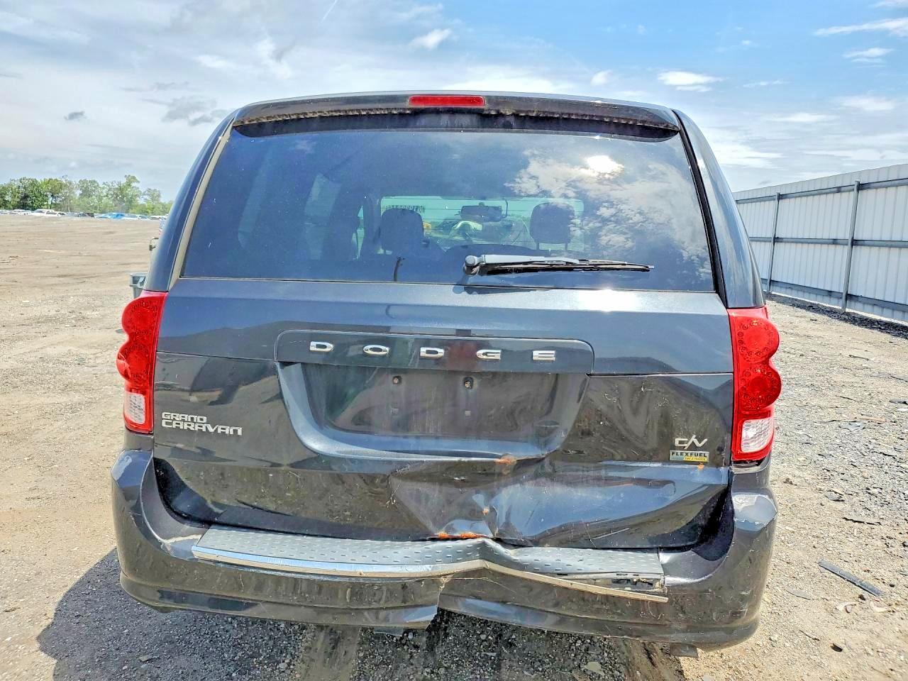 2011 Dodge Caravan Black vin: 2D4RN1AG2BR740087