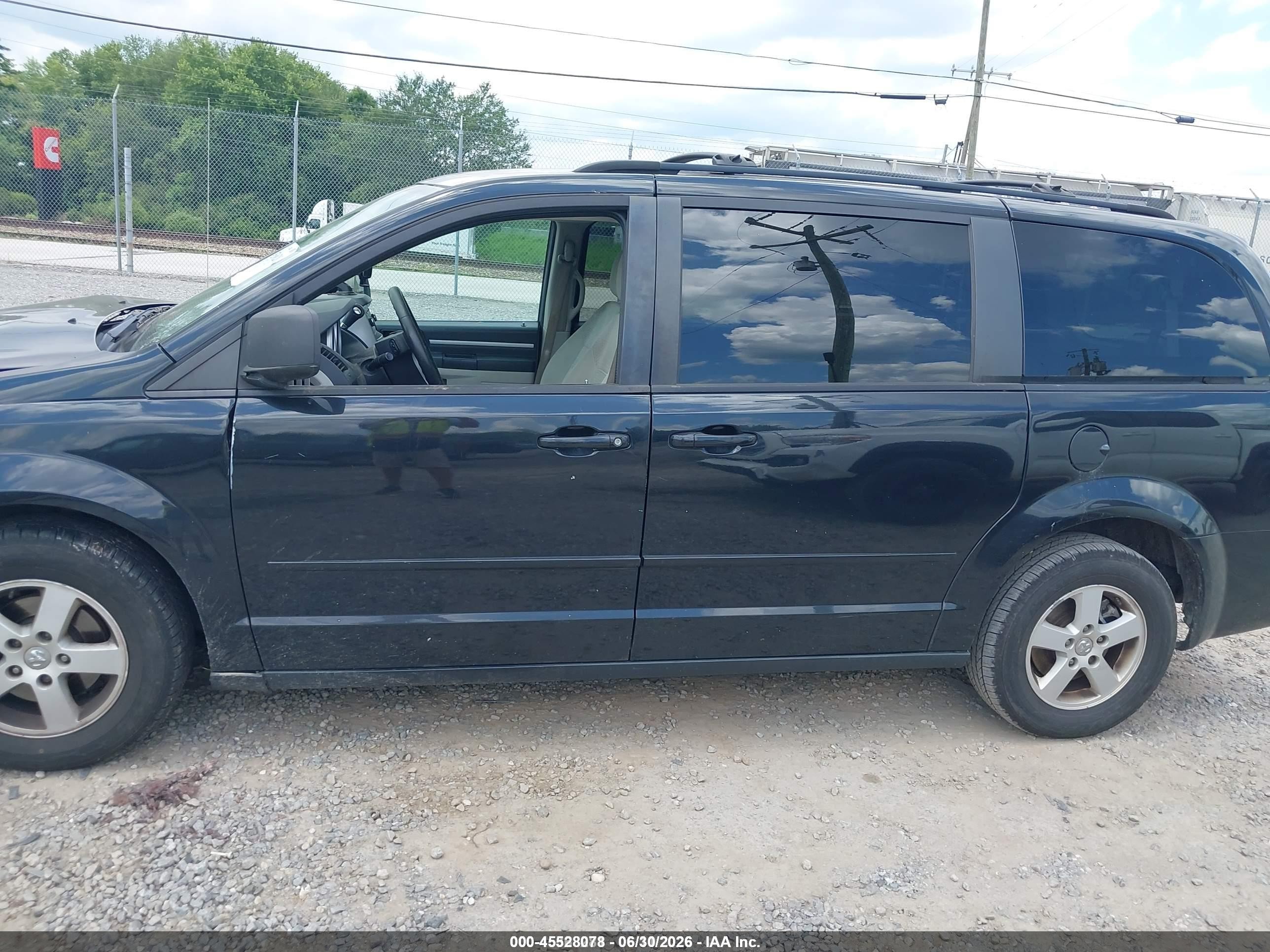 2010 Dodge Grand Caravan Hero Black vin: 2D4RN3D11AR447945