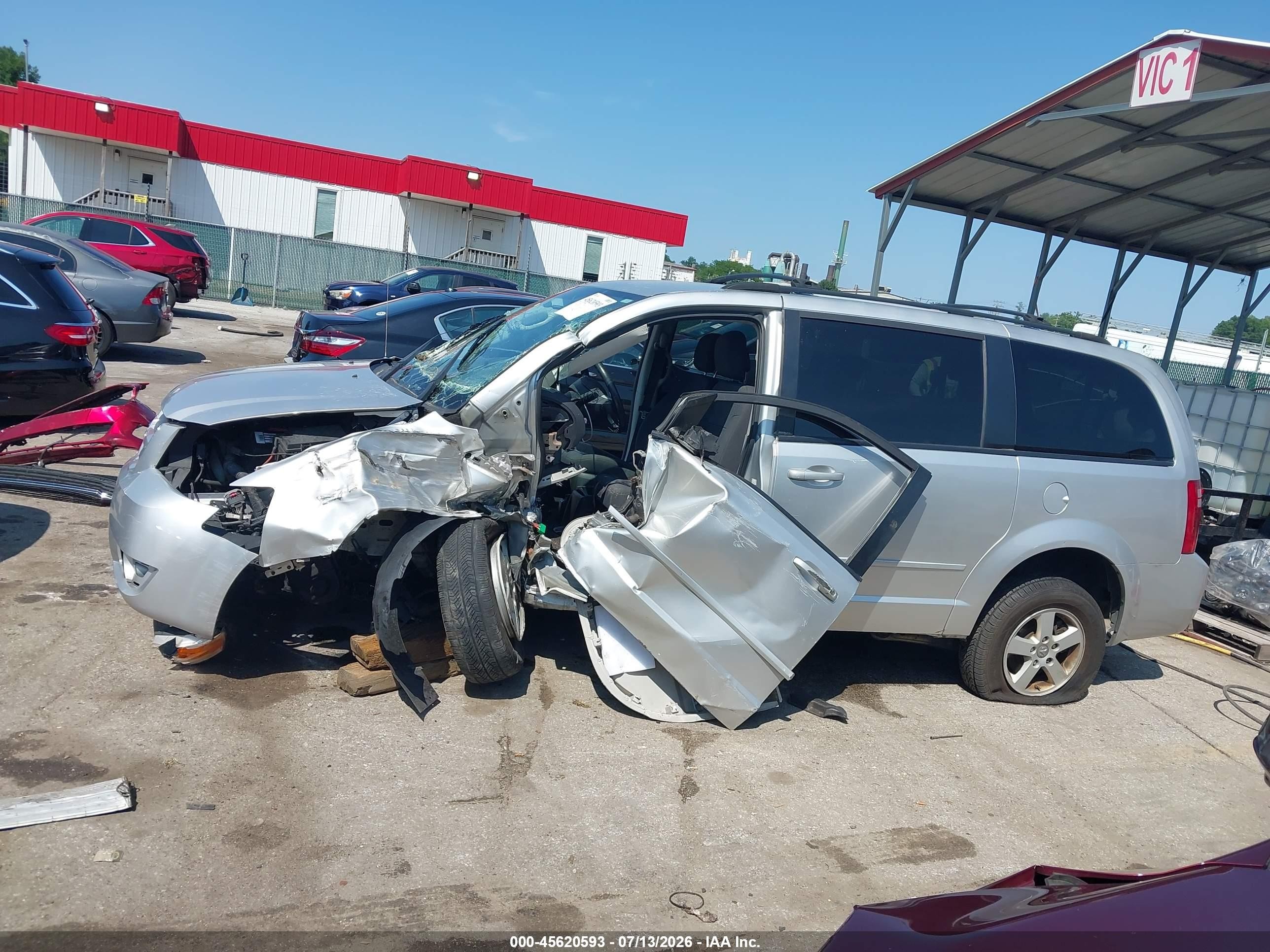 2010 Dodge Grand Caravan Hero Silver vin: 2D4RN3D12AR489105