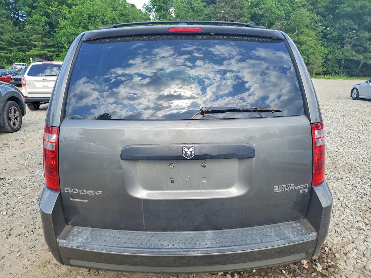 2010 Dodge Grand Caravan Hero Gray vin: 2D4RN3D13AR365313
