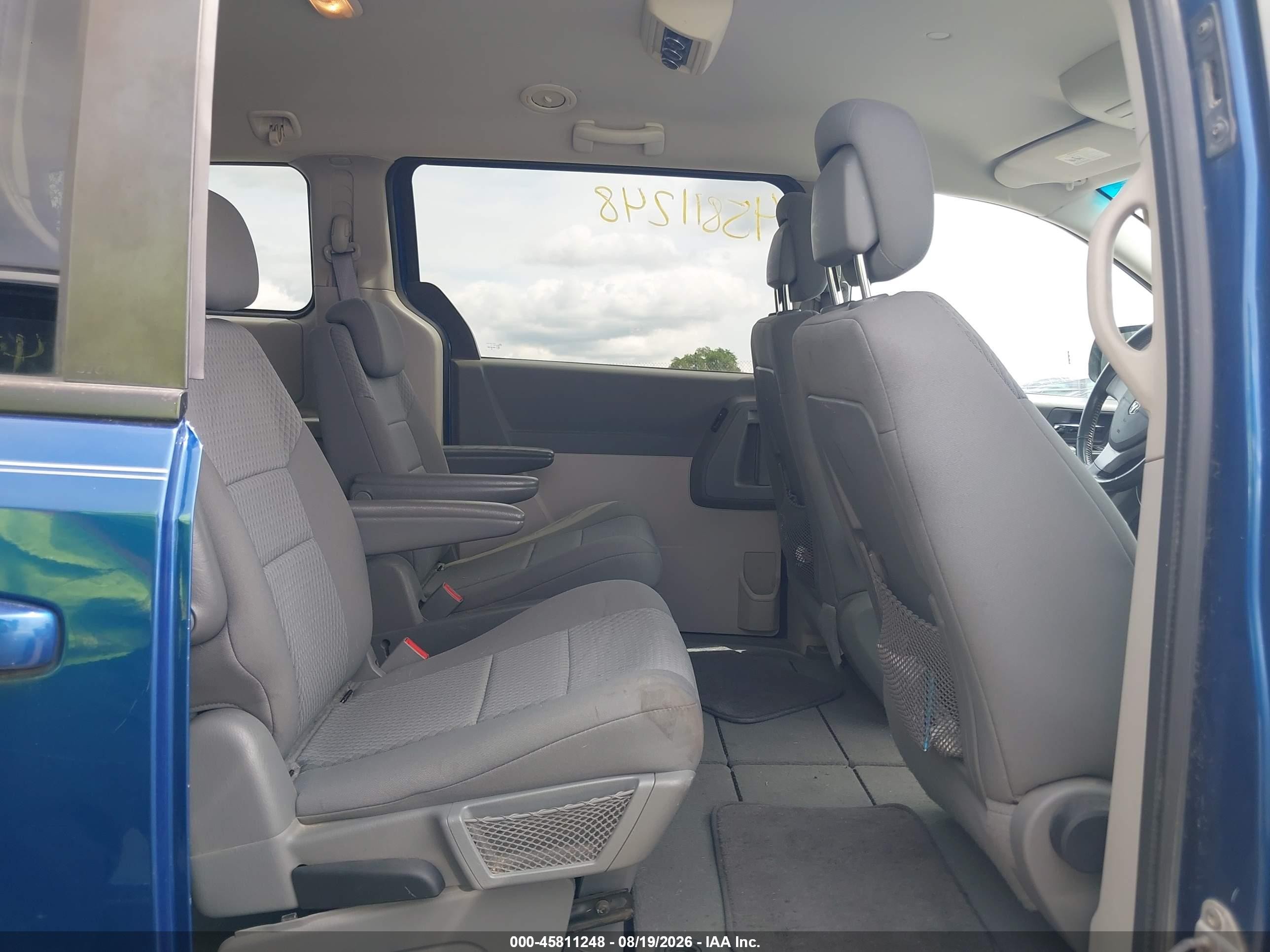 2010 Dodge Grand Caravan Hero Blue vin: 2D4RN3D15AR390150