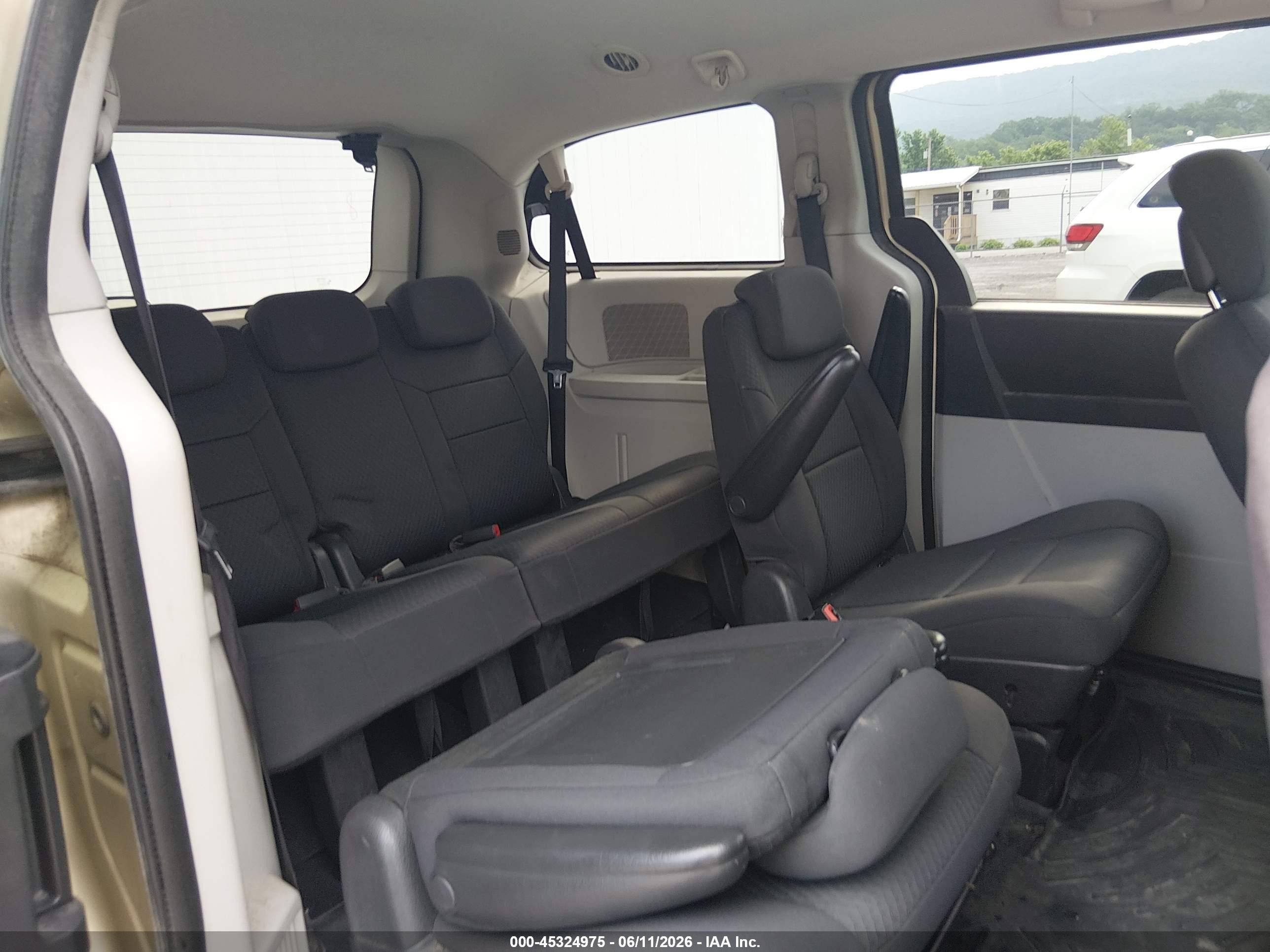 2010 Dodge Grand Caravan Hero Gold vin: 2D4RN3D15AR426757
