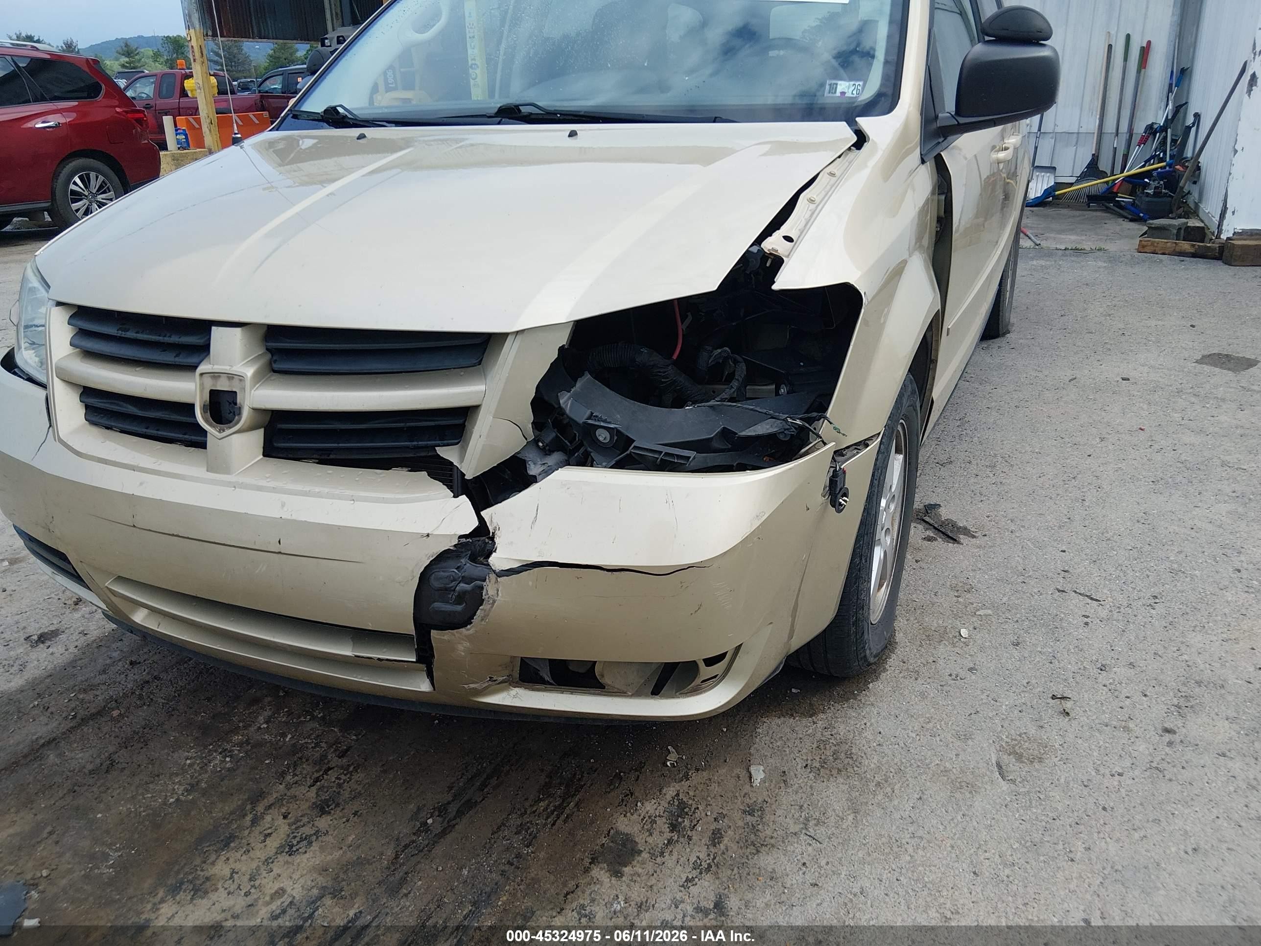 2010 Dodge Grand Caravan Hero Gold vin: 2D4RN3D15AR426757