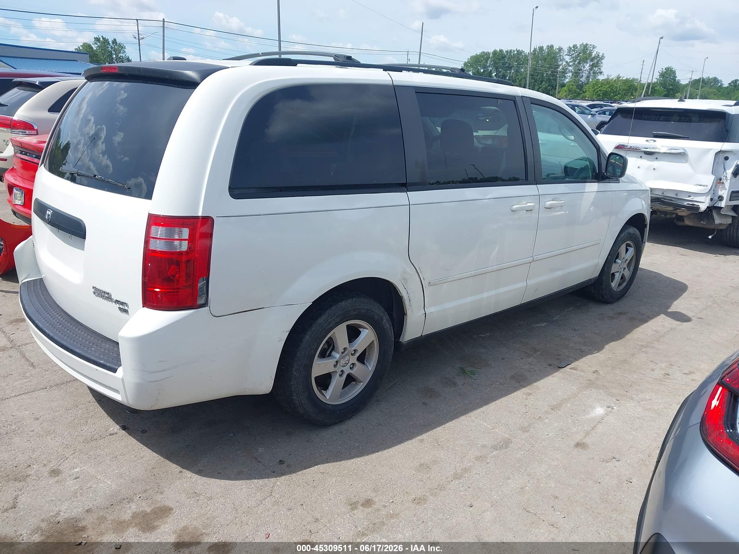 2010 Dodge Grand Caravan Hero White vin: 2D4RN3D18AR364142