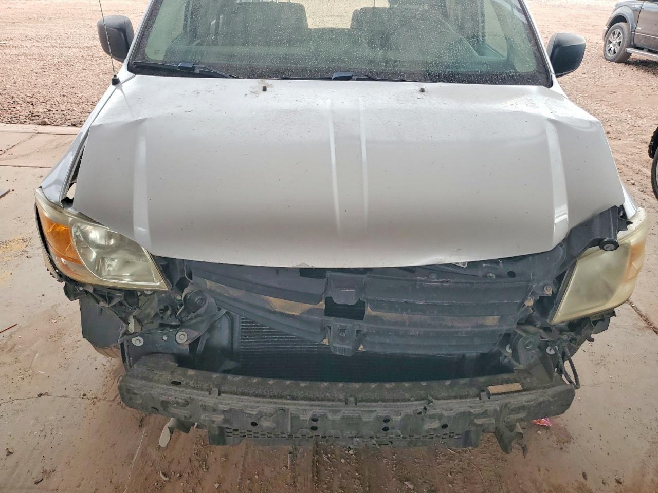 2010 Dodge Grand Caravan Hero Silver vin: 2D4RN3D19AR402042