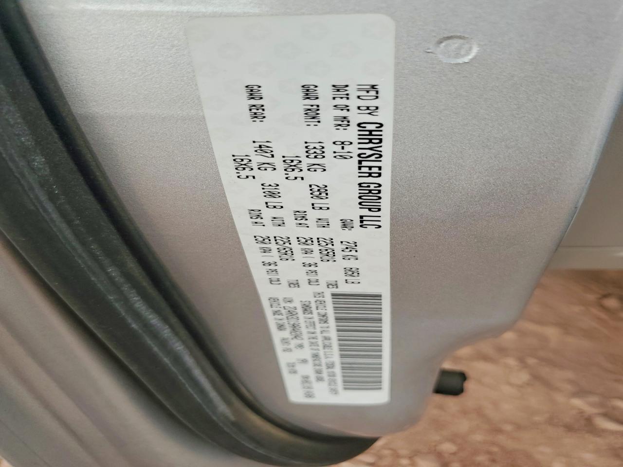 2010 Dodge Grand Caravan Hero Silver vin: 2D4RN3D19AR402042