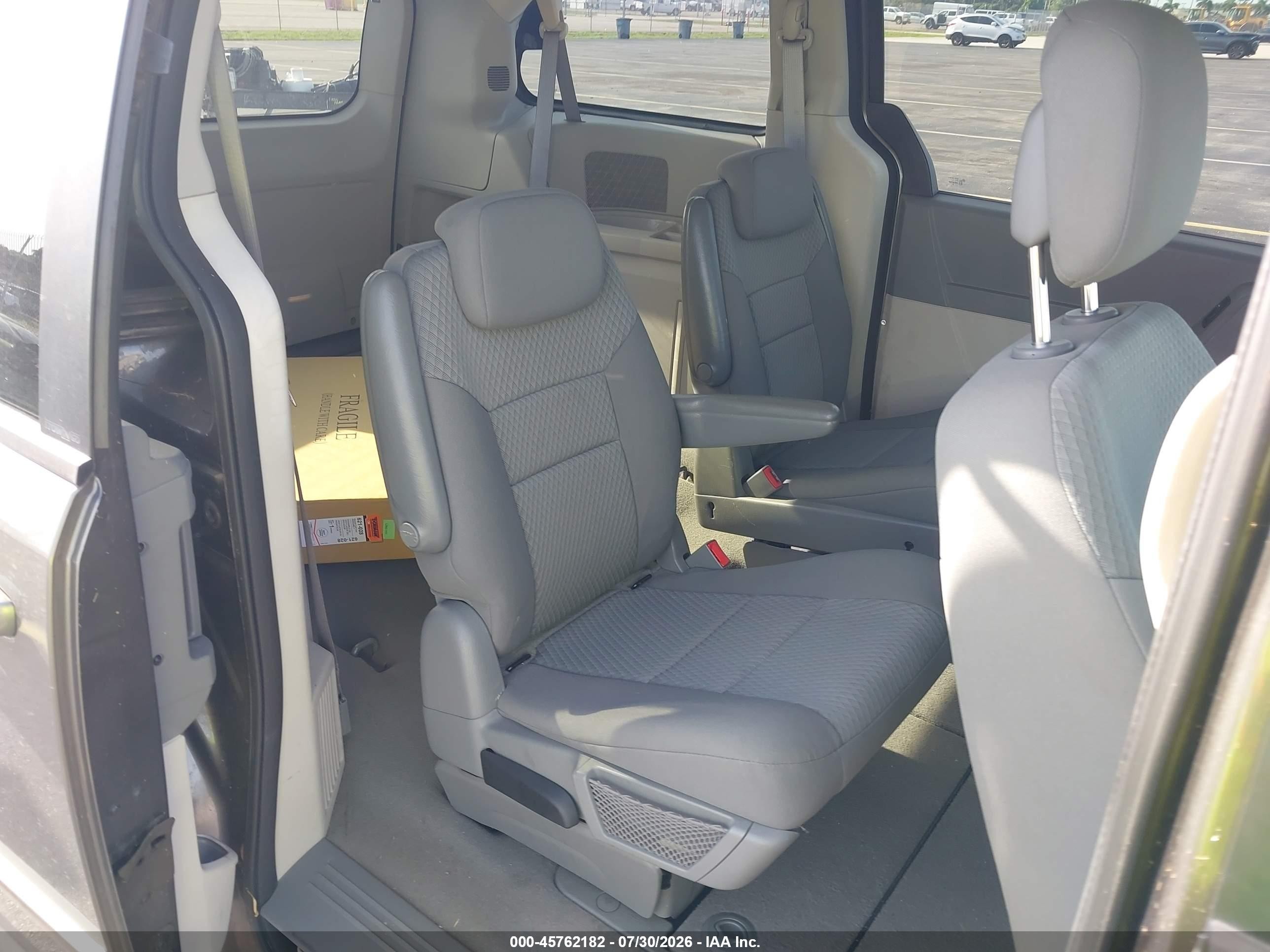 2010 Dodge Grand Caravan Hero Серый vin: 2D4RN3D1XAR389530