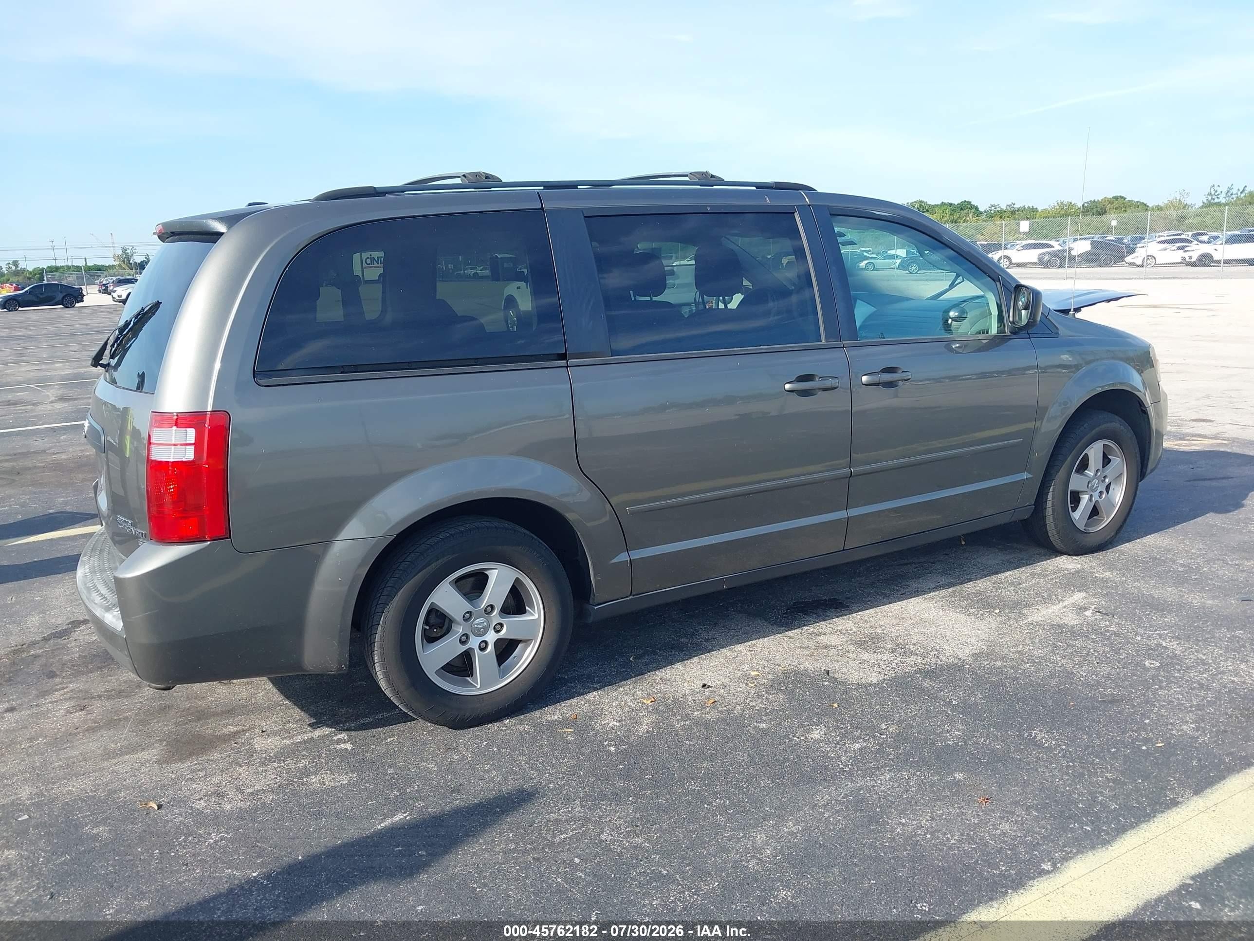 2010 Dodge Grand Caravan Hero Серый vin: 2D4RN3D1XAR389530