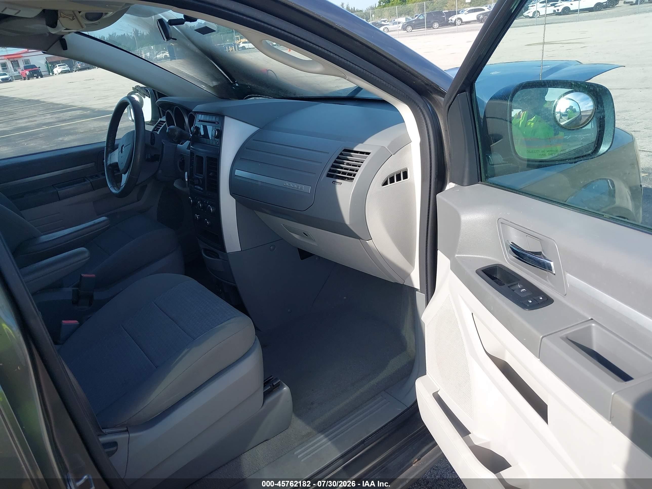 2010 Dodge Grand Caravan Hero Серый vin: 2D4RN3D1XAR389530
