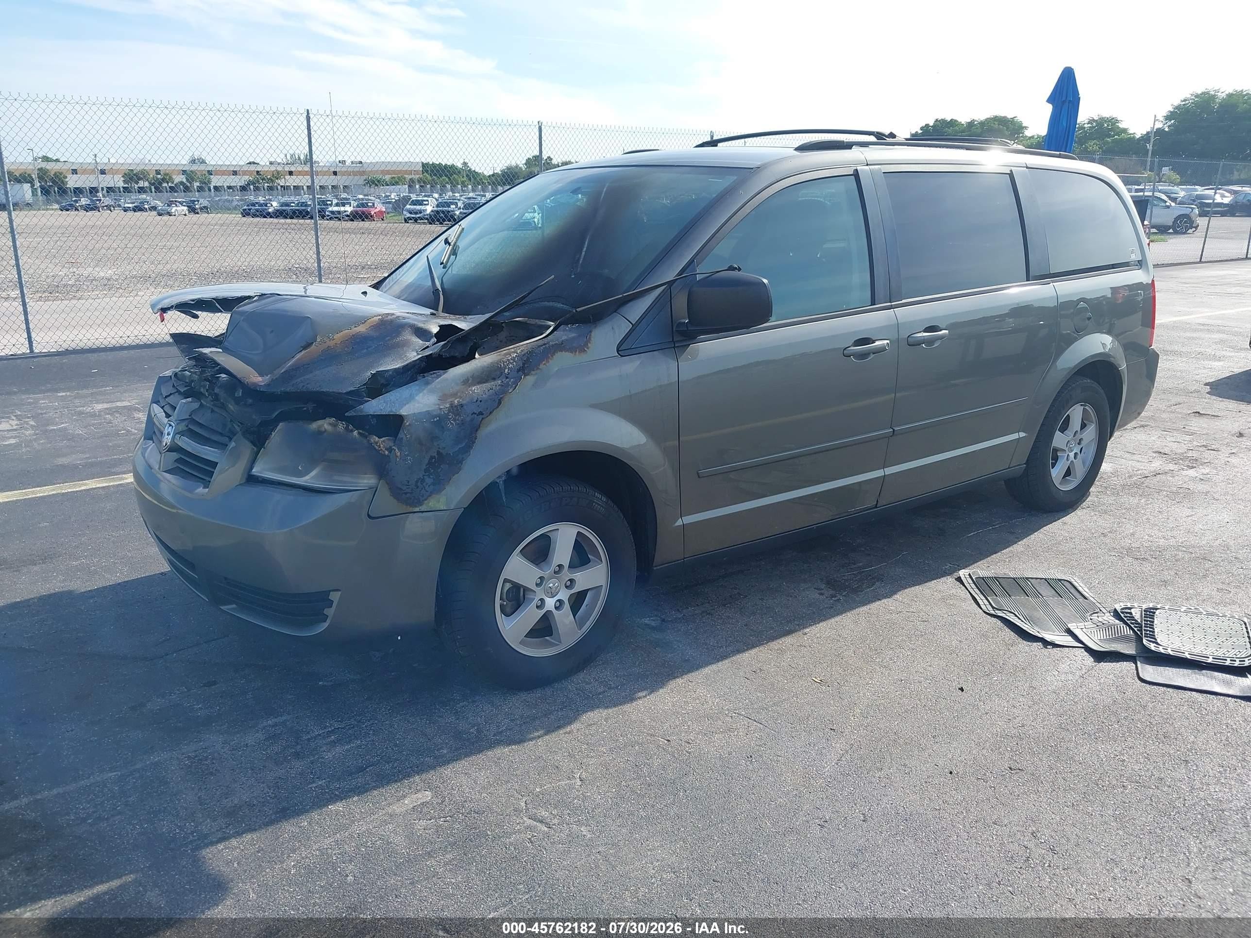 2010 Dodge Grand Caravan Hero Серый vin: 2D4RN3D1XAR389530
