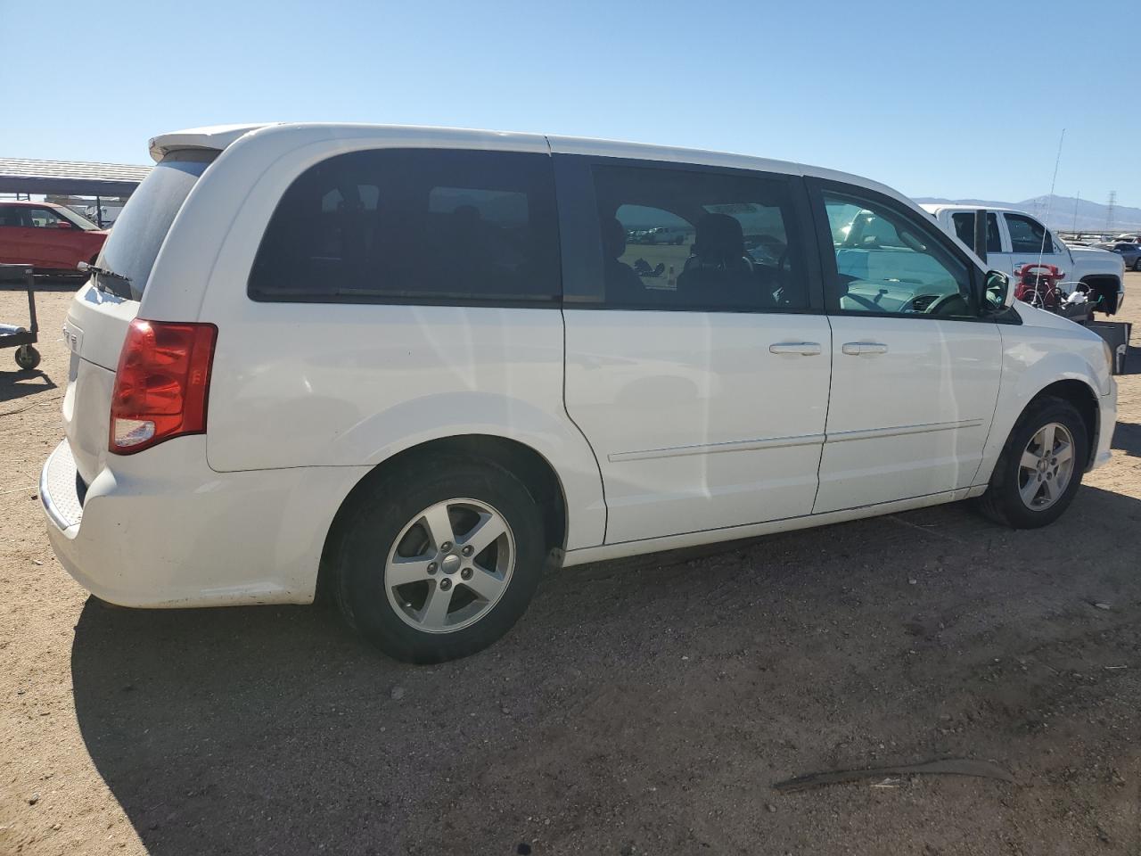 2011 Dodge Grand Caravan Mainstreet White vin: 2D4RN3DG1BR601480