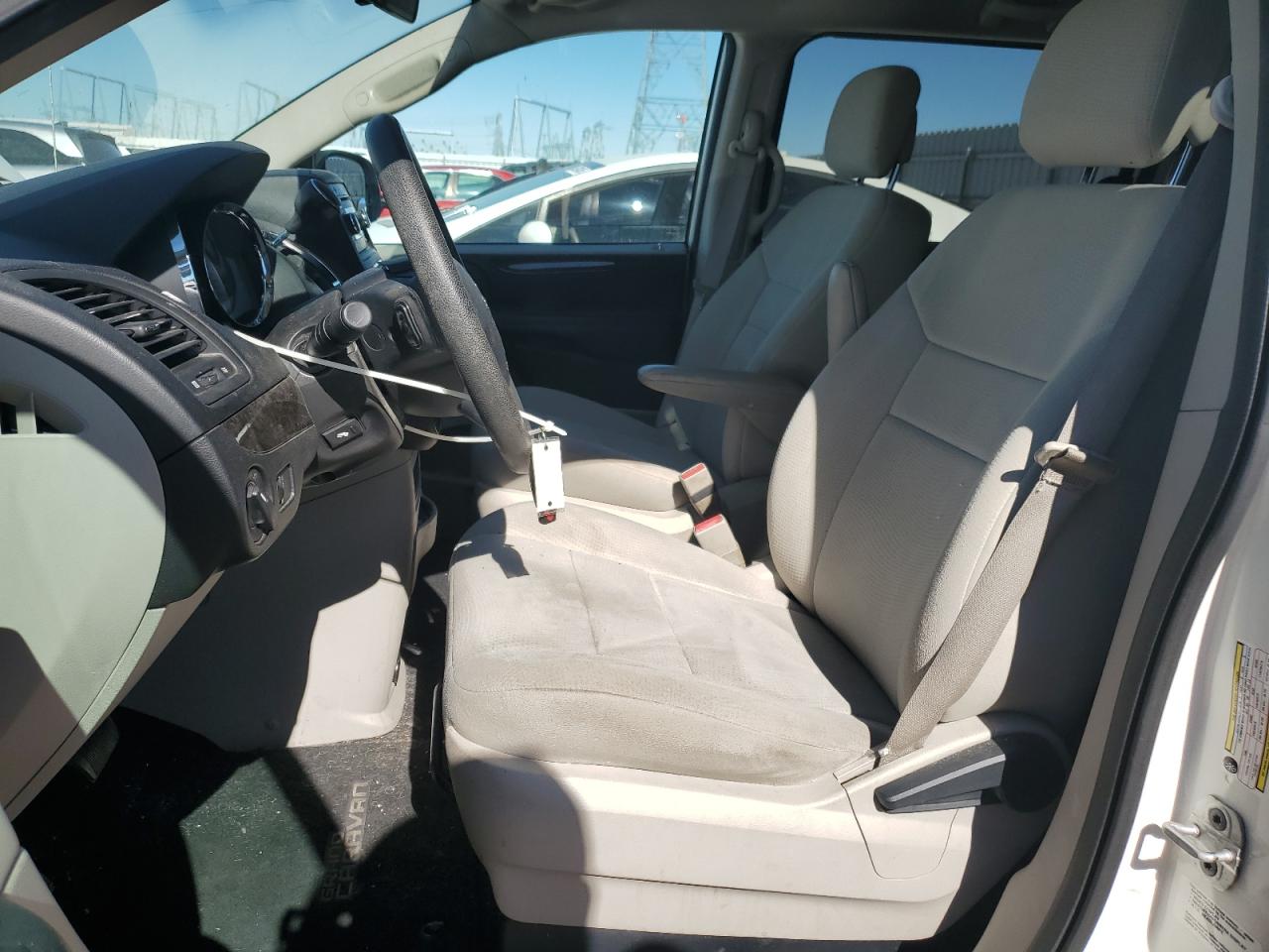 2011 Dodge Grand Caravan Mainstreet White vin: 2D4RN3DG1BR601480