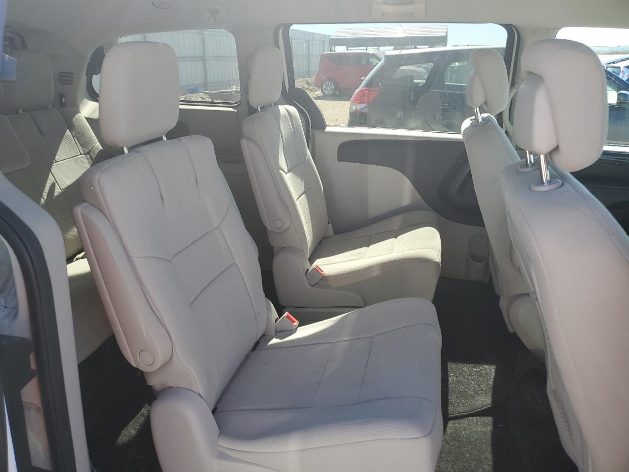 2011 Dodge Grand Caravan Mainstreet White vin: 2D4RN3DG1BR601480