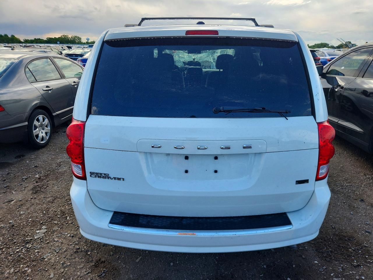 2011 Dodge Grand Caravan Mainstreet White vin: 2D4RN3DG2BR754837