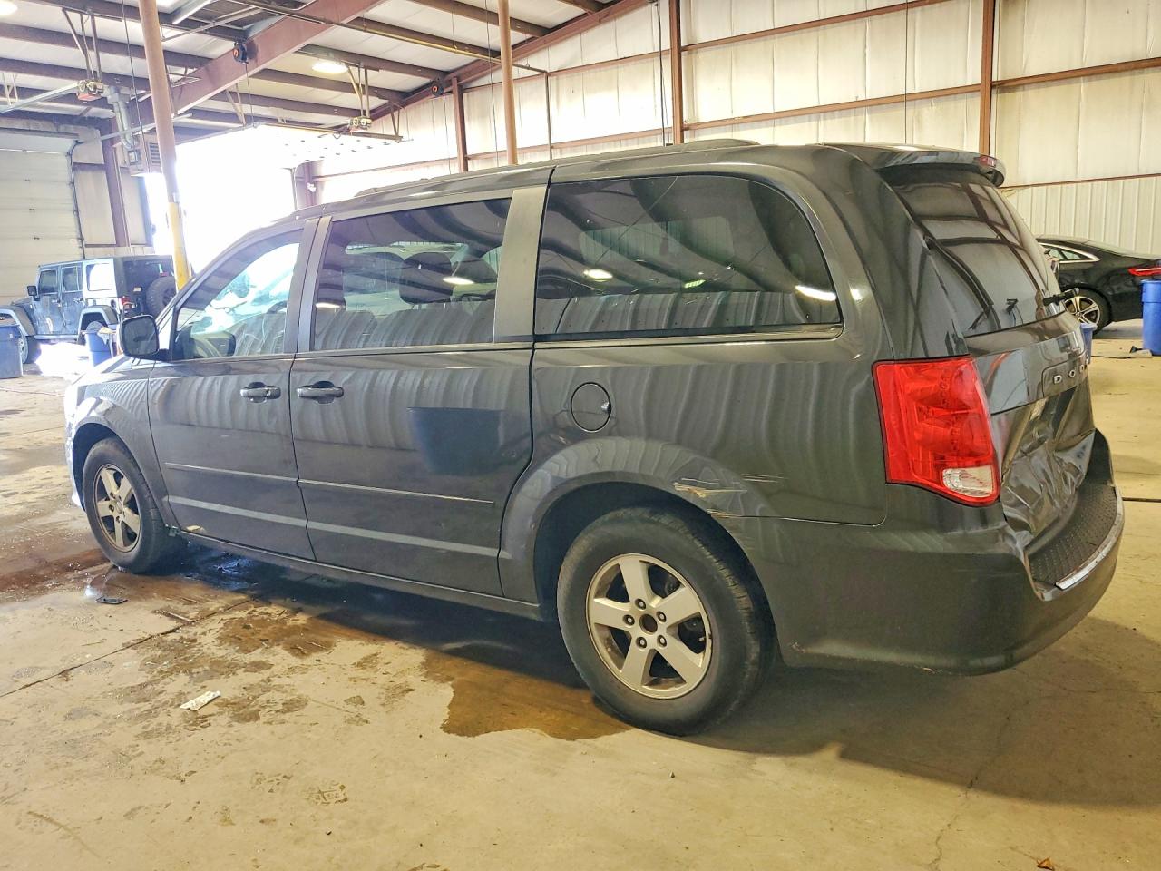 2011 Dodge Grand Caravan Mainstreet Gray vin: 2D4RN3DG3BR796059