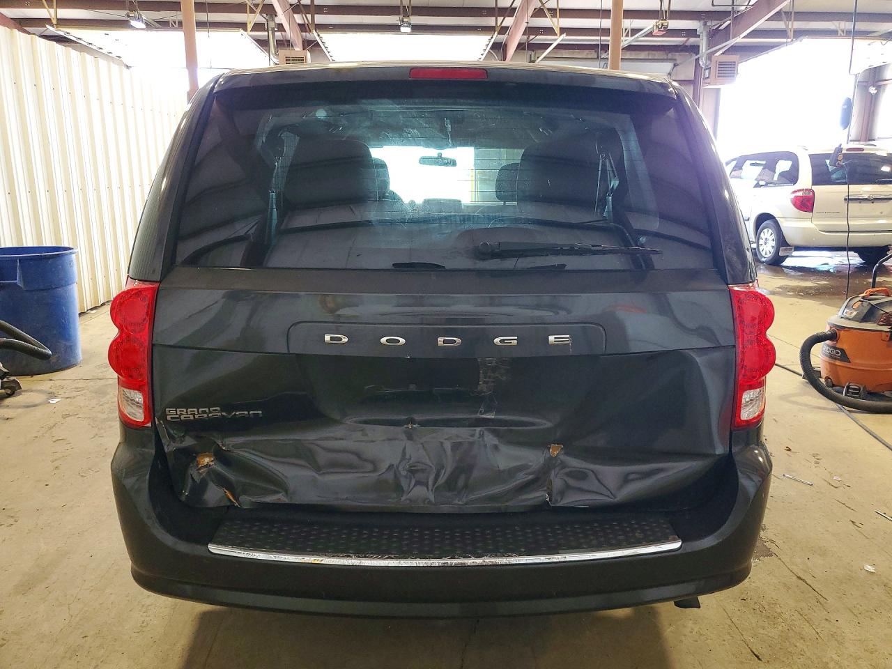 2011 Dodge Grand Caravan Mainstreet Gray vin: 2D4RN3DG3BR796059