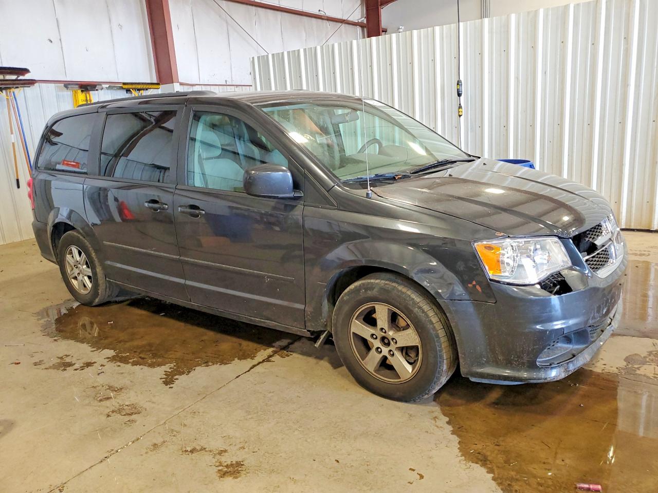 2011 Dodge Grand Caravan Mainstreet Gray vin: 2D4RN3DG3BR796059
