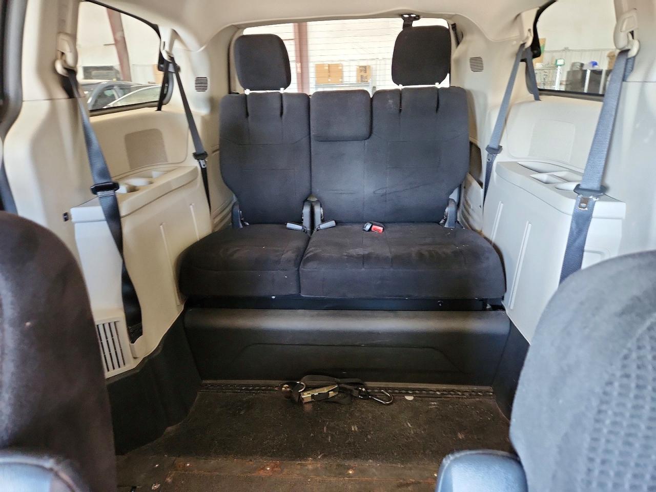 2011 Dodge Grand Caravan Mainstreet Gray vin: 2D4RN3DG4BR626776