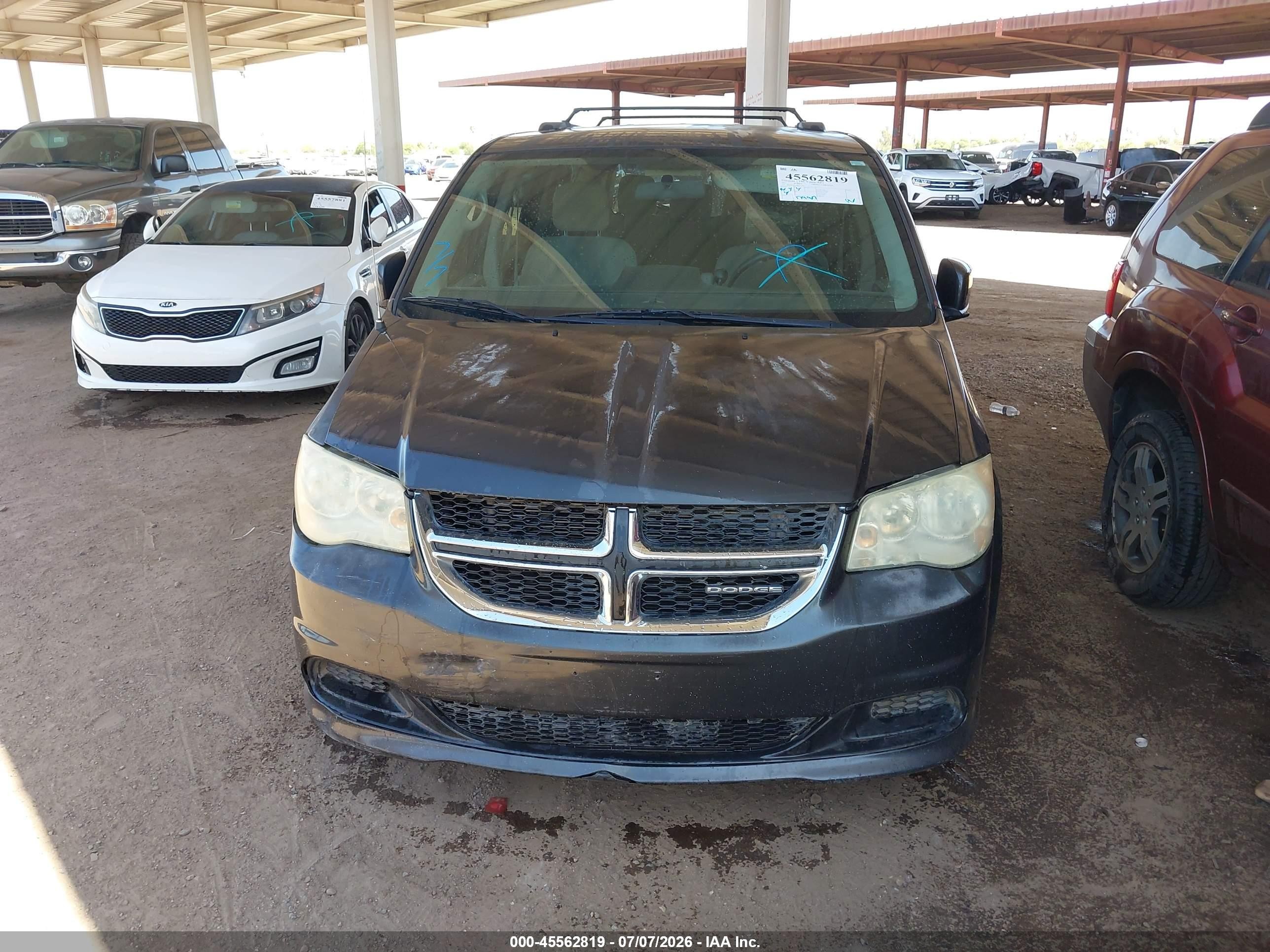 2011 Dodge Grand Caravan Mainstreet Beige vin: 2D4RN3DG4BR777200