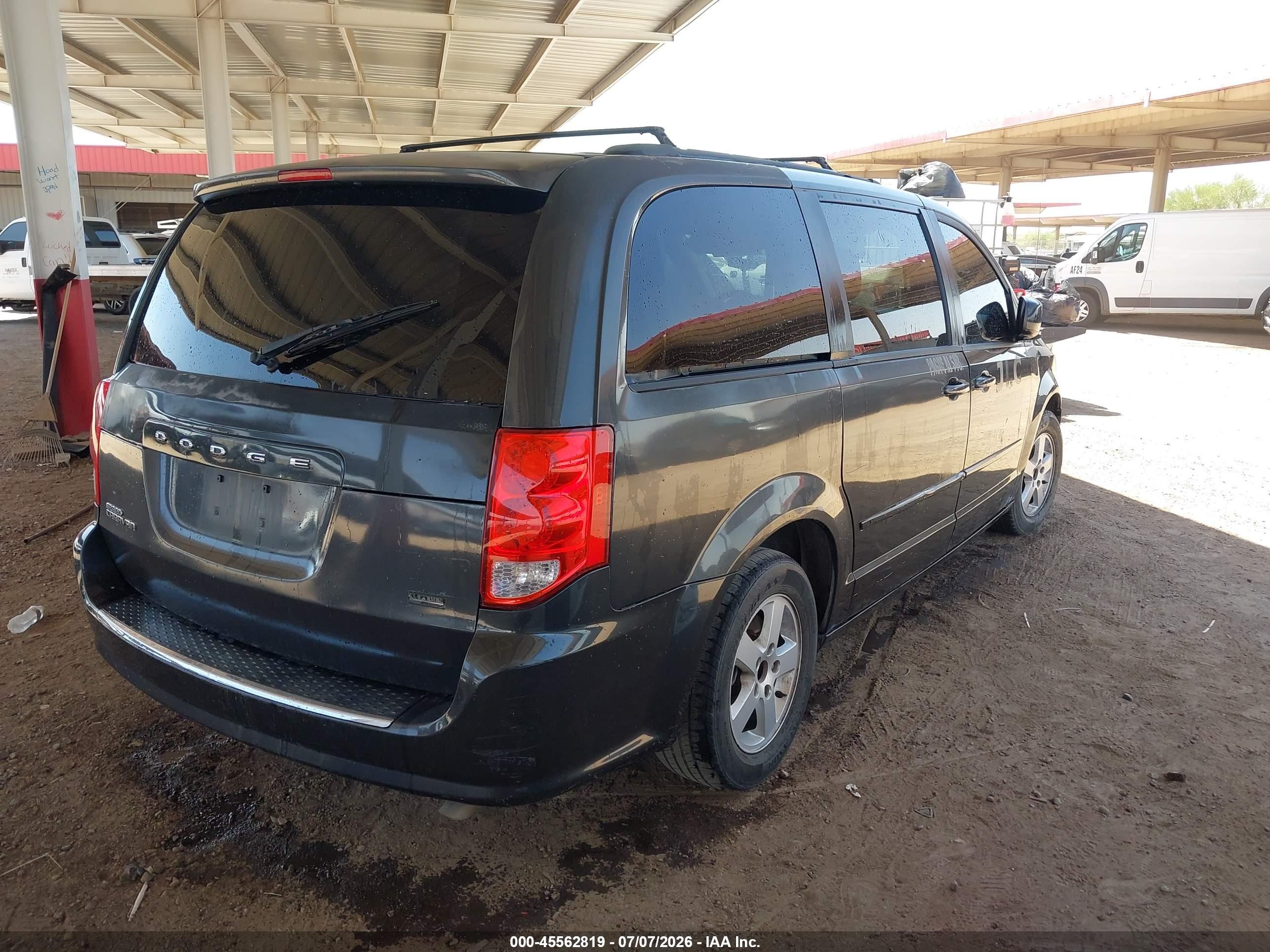 2011 Dodge Grand Caravan Mainstreet Beige vin: 2D4RN3DG4BR777200