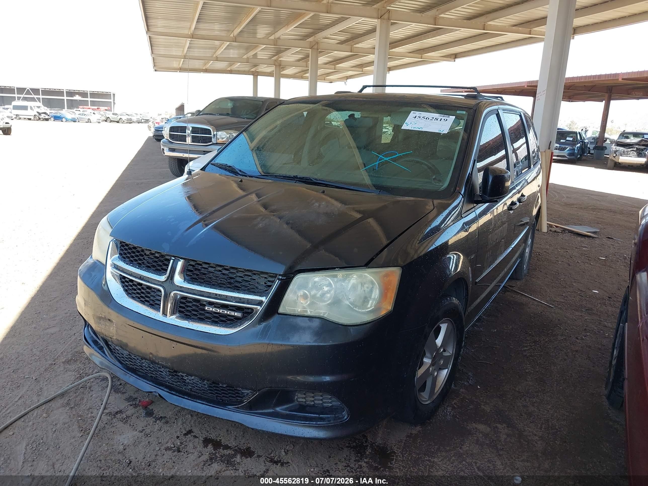 2011 Dodge Grand Caravan Mainstreet Beige vin: 2D4RN3DG4BR777200