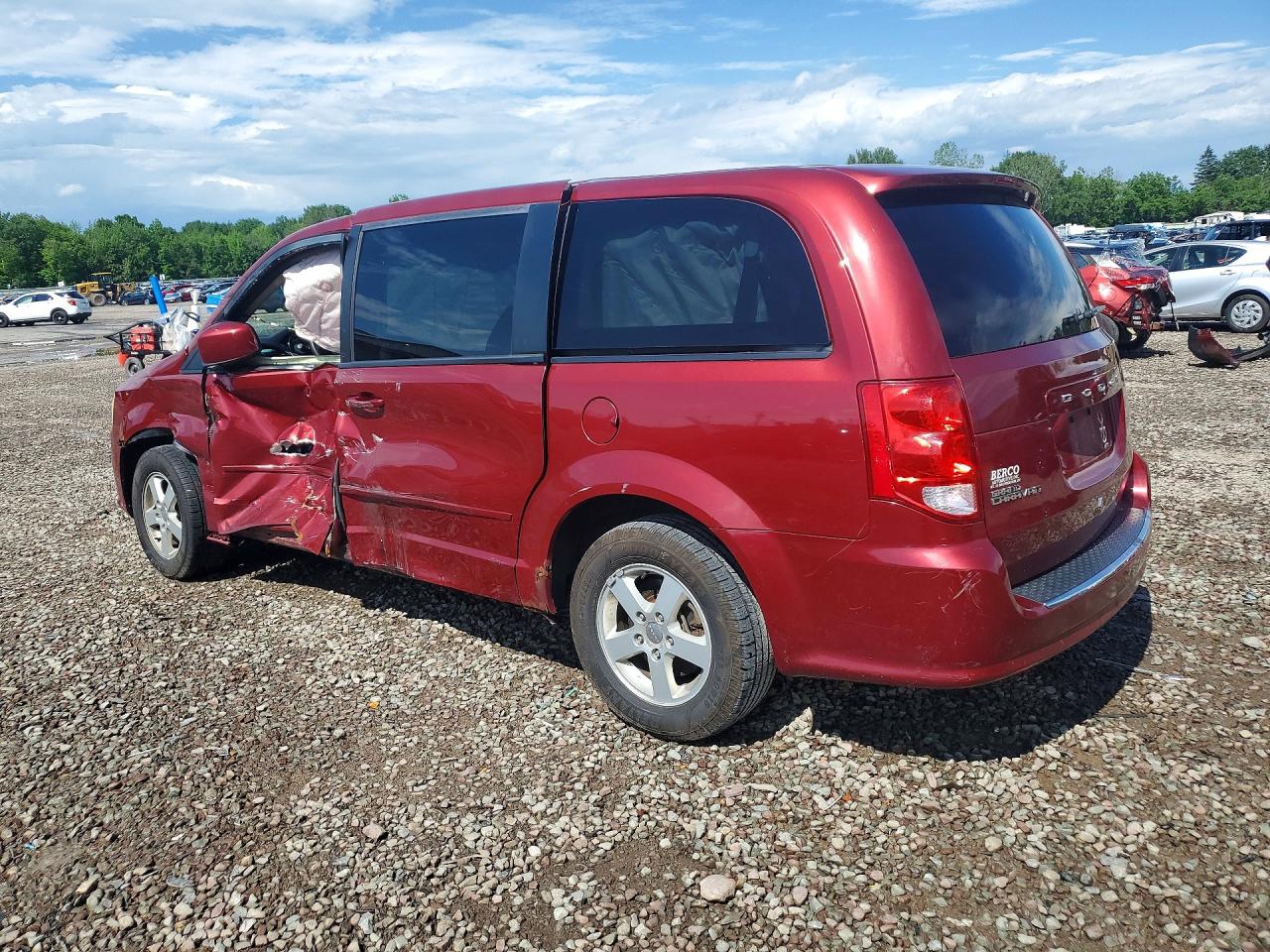 2011 Dodge Grand Caravan Mainstreet Red vin: 2D4RN3DG6BR743310