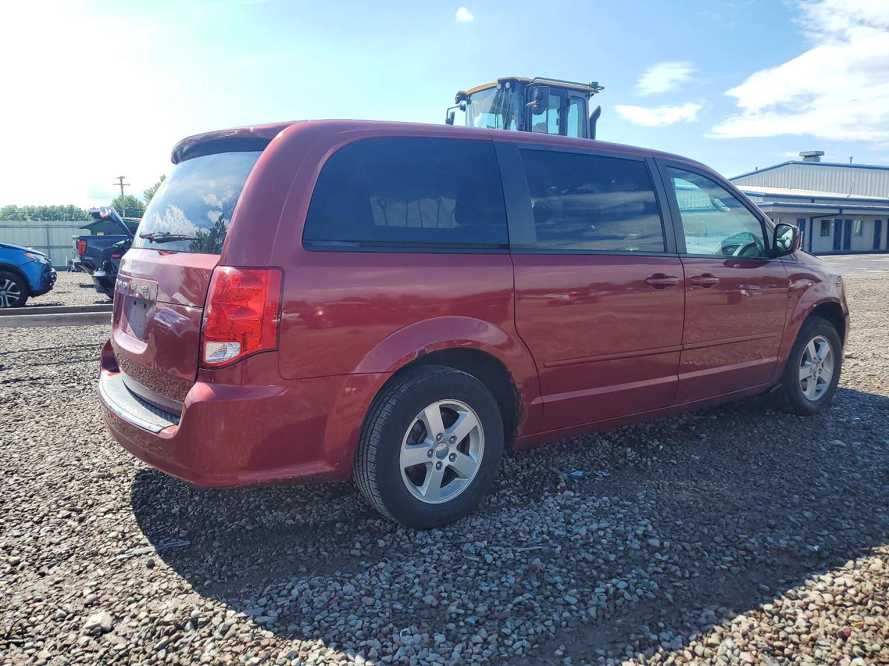 2011 Dodge Grand Caravan Mainstreet Red vin: 2D4RN3DG6BR743310