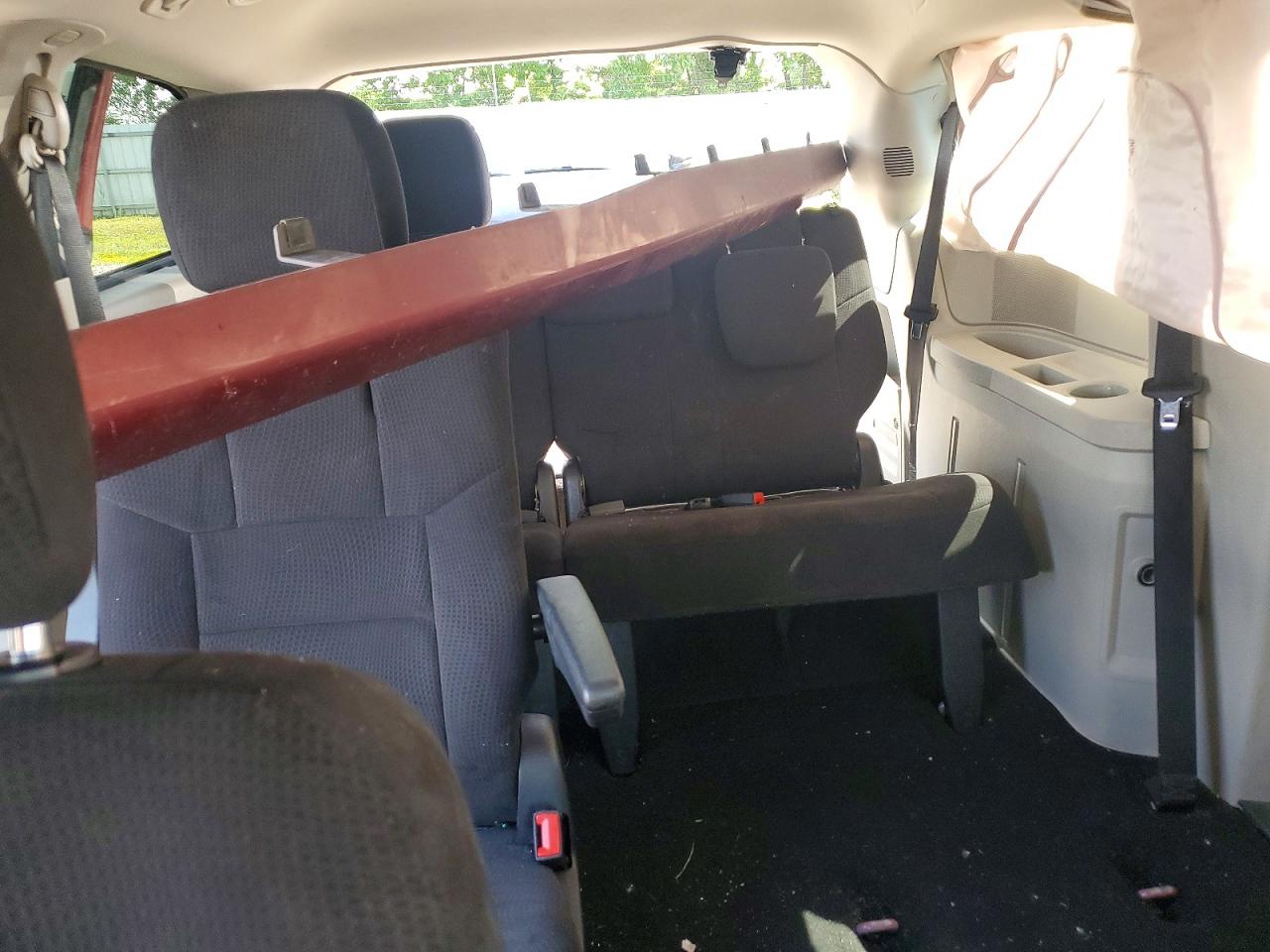2011 Dodge Grand Caravan Mainstreet Red vin: 2D4RN3DG6BR743310