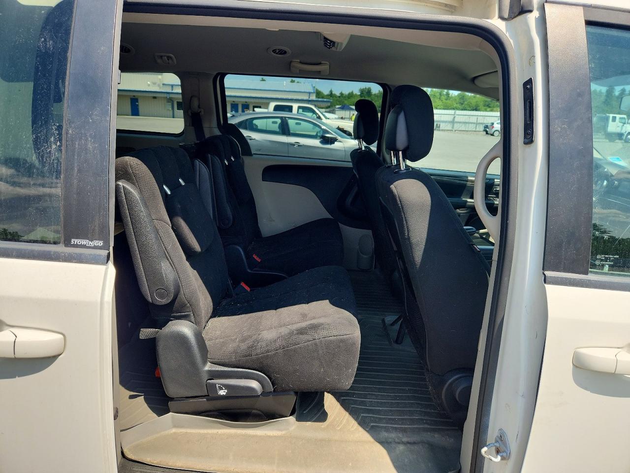 2011 Dodge Grand Caravan Mainstreet White vin: 2D4RN3DG6BR789803