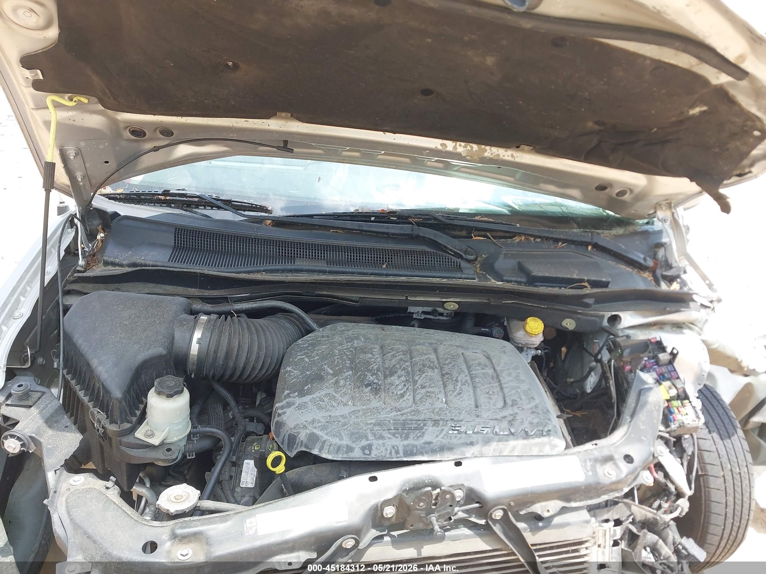 2011 Dodge Grand Caravan Mainstreet Silver vin: 2D4RN3DG7BR671985