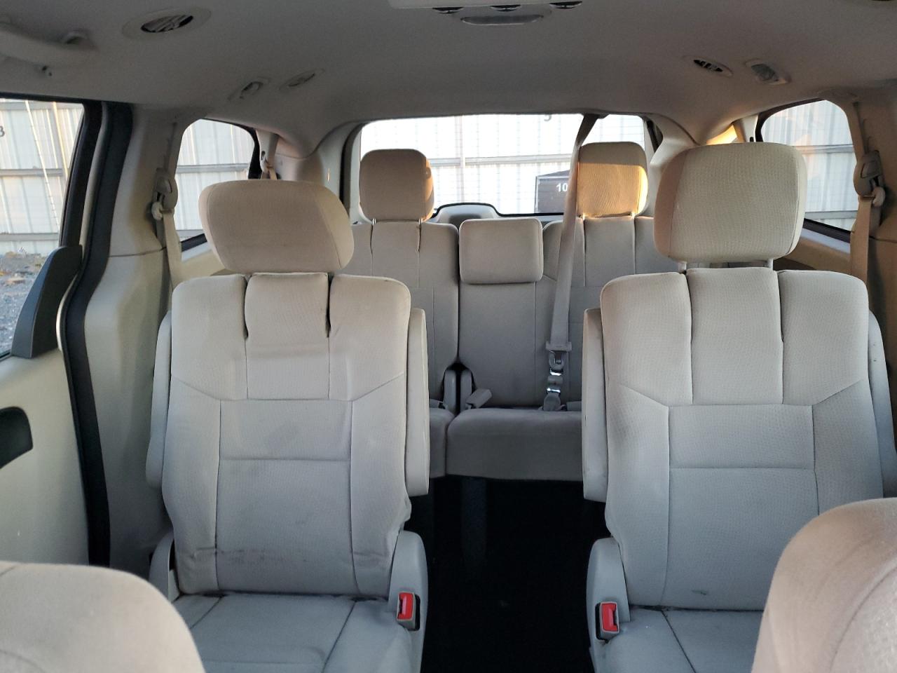 2011 Dodge Grand Caravan Mainstreet Silver vin: 2D4RN3DG7BR709151