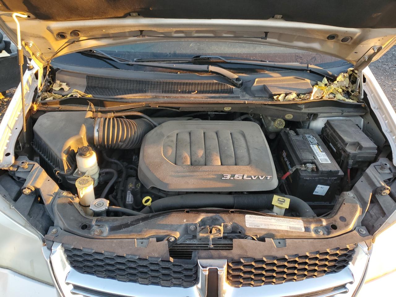 2011 Dodge Grand Caravan Mainstreet Silver vin: 2D4RN3DG7BR709151