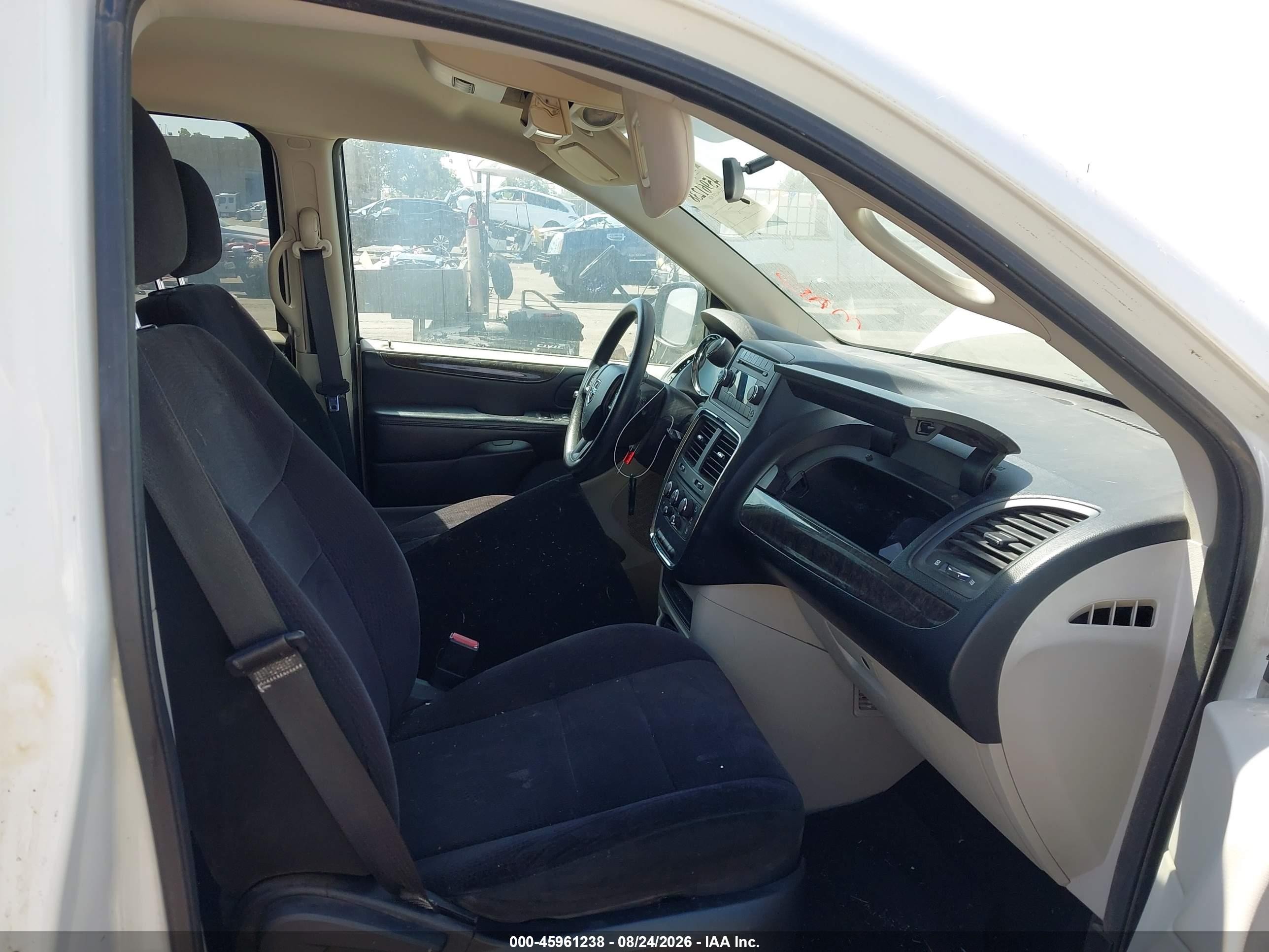 2011 Dodge Grand Caravan Mainstreet White vin: 2D4RN3DG7BR728668