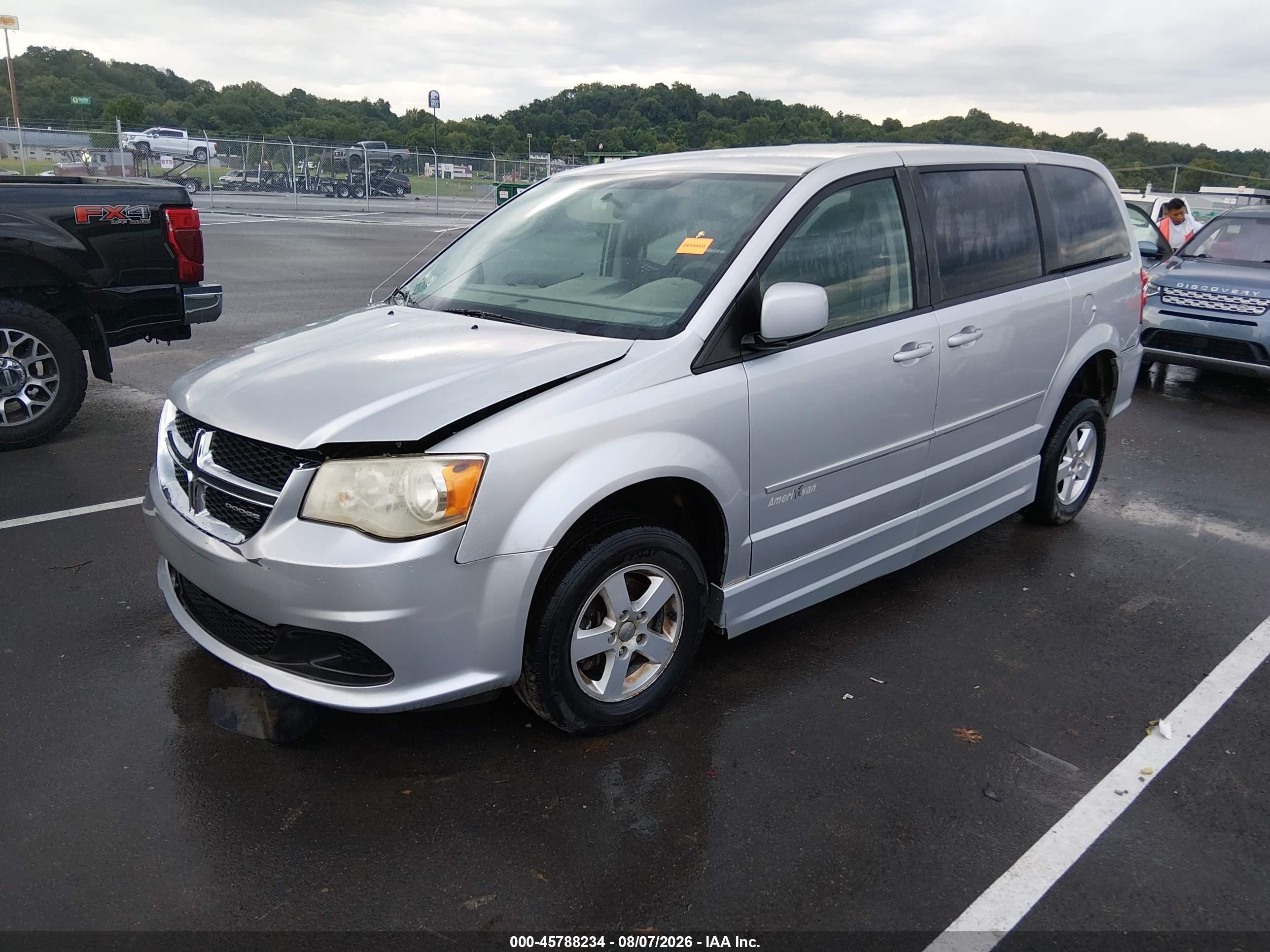 2011 Dodge Grand Caravan Mainstreet Серебряный vin: 2D4RN3DG8BR628787