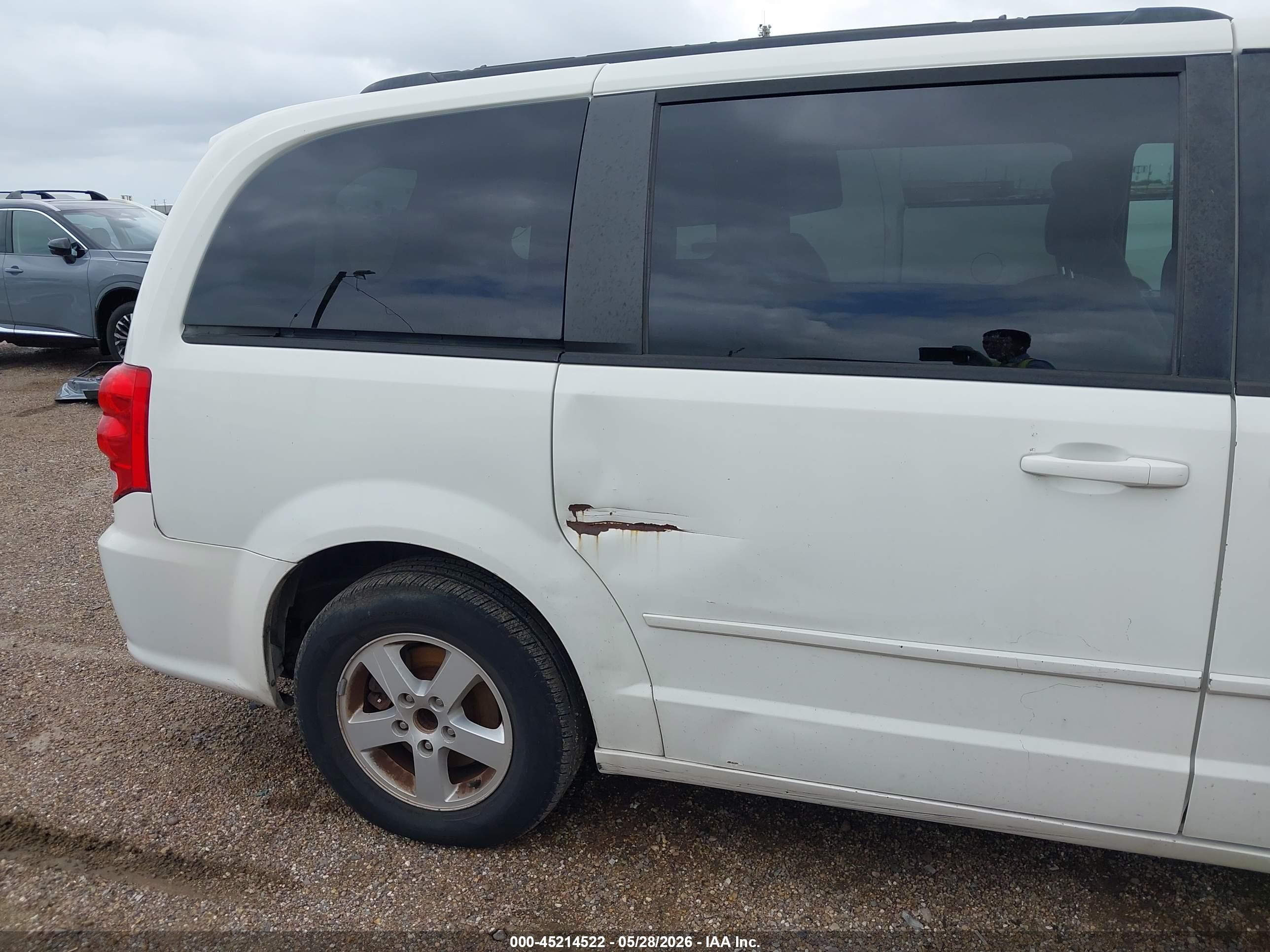 2011 Dodge Grand Caravan Mainstreet White vin: 2D4RN3DG8BR720417