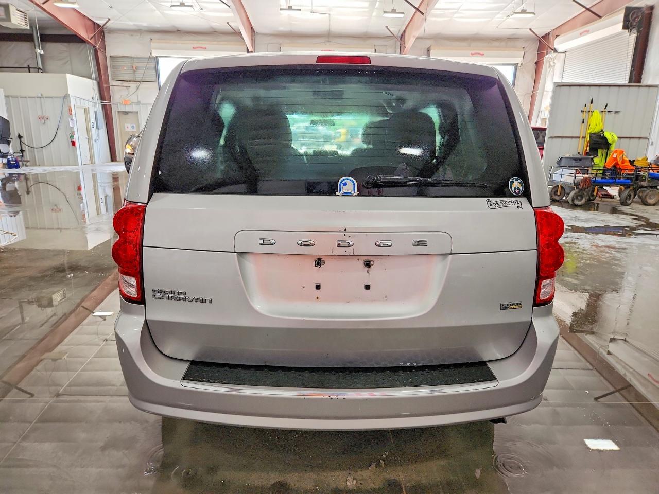 2011 Dodge Grand Caravan Mainstreet Silver vin: 2D4RN3DG9BR692899