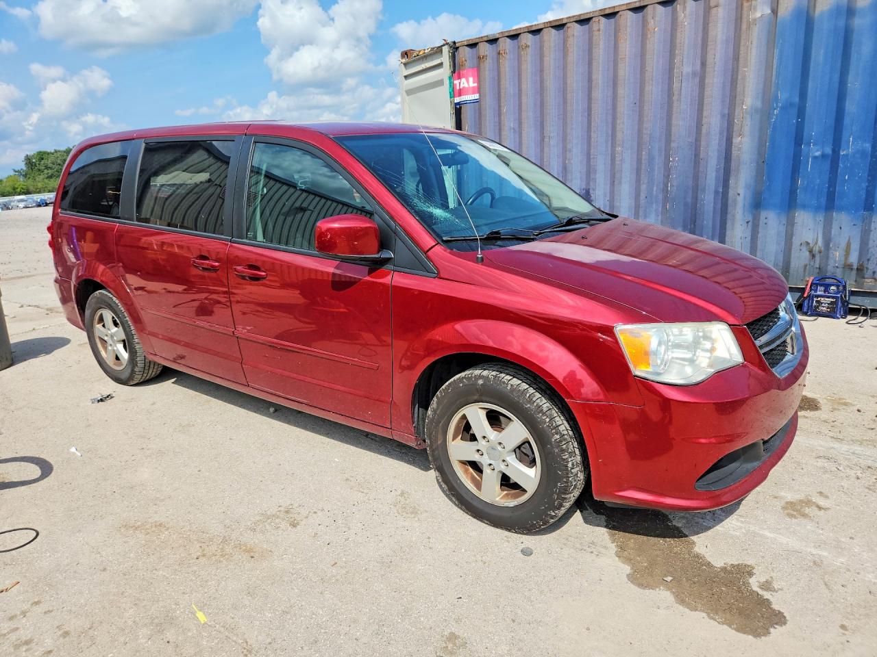 2011 Dodge Grand Caravan Mainstreet Red vin: 2D4RN3DG9BR700791