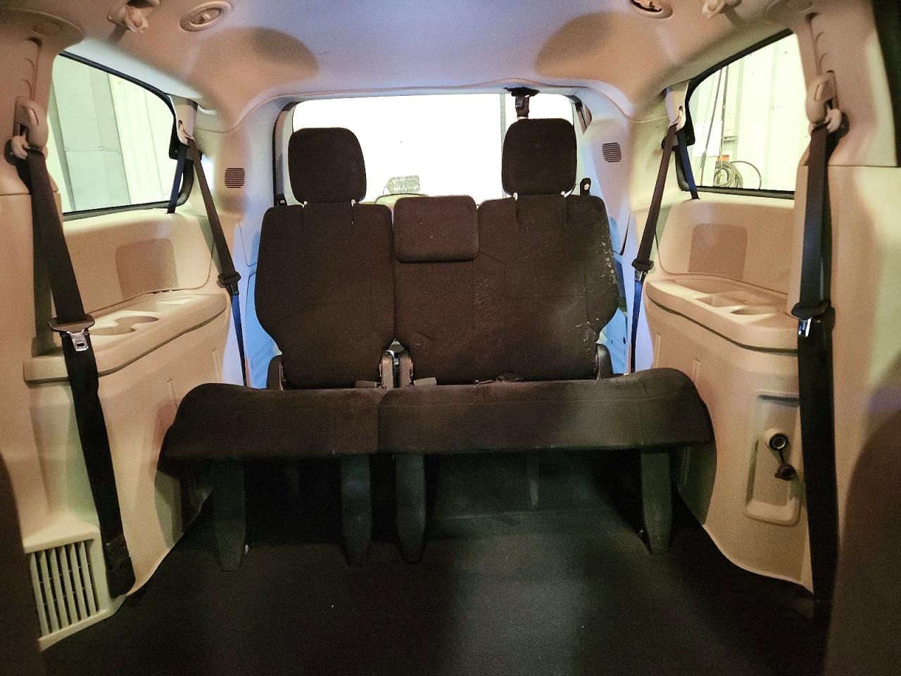 2011 Dodge Grand Caravan Mainstreet Gray vin: 2D4RN3DG9BR742135