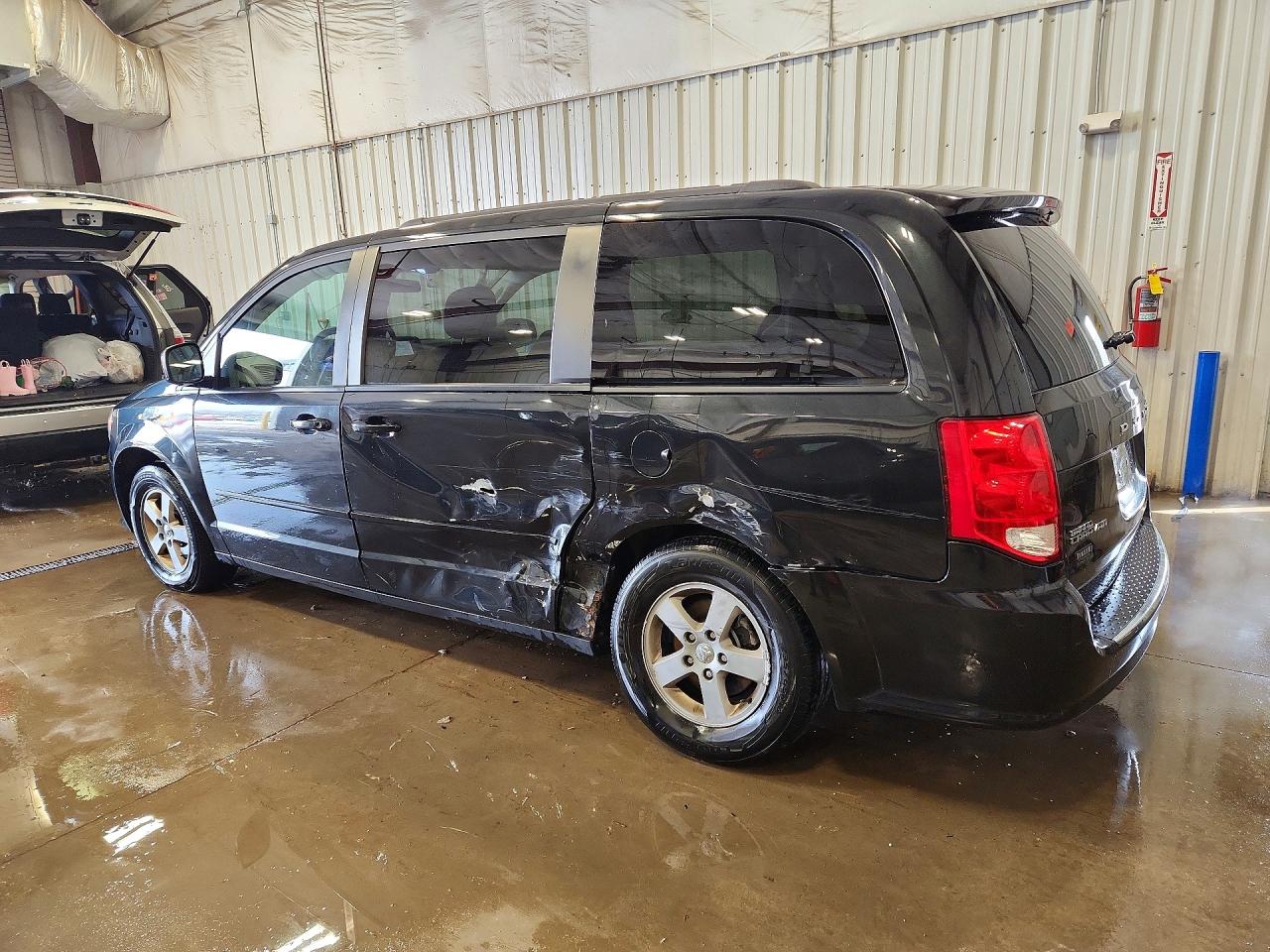 2011 Dodge Grand Caravan Mainstreet Gray vin: 2D4RN3DG9BR742135